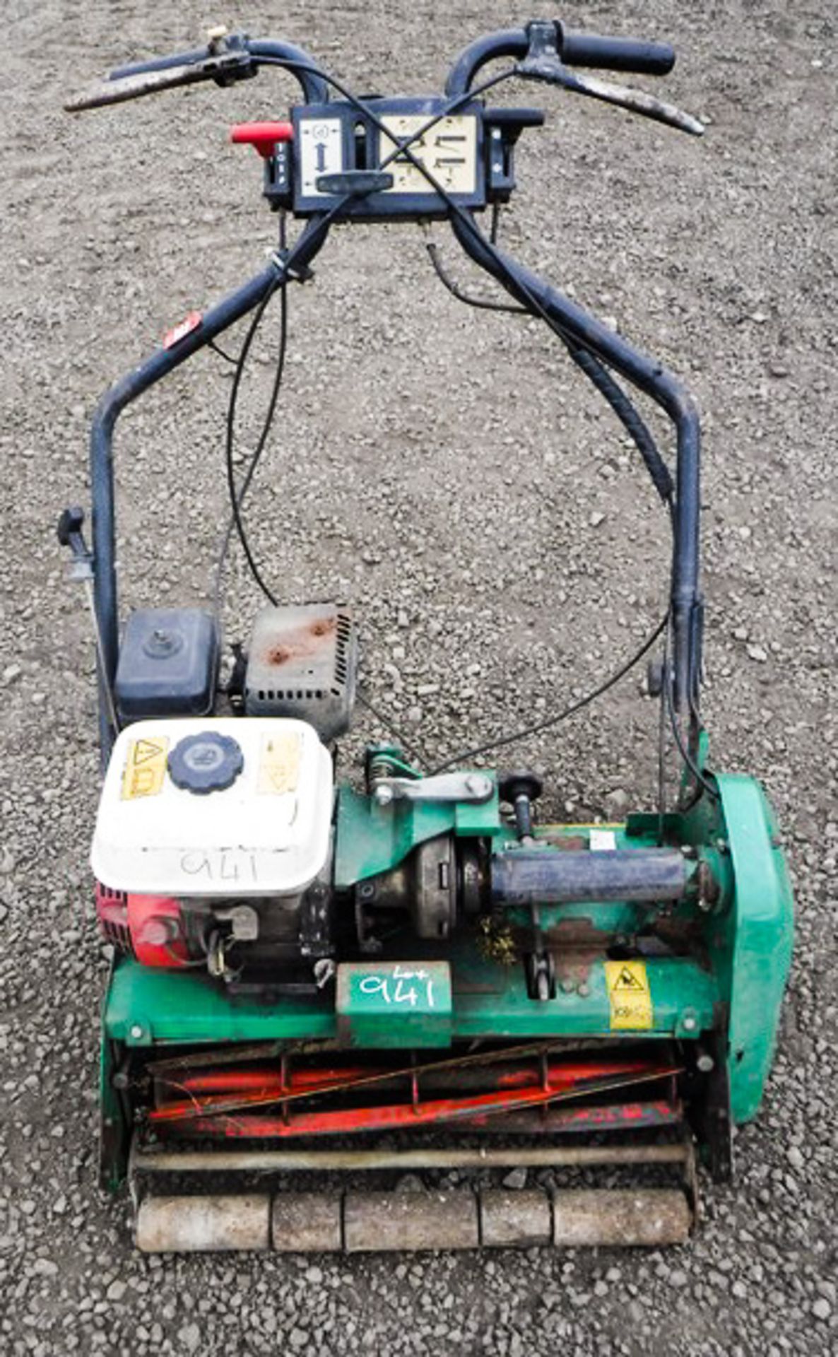 2000 RANSOME LAWN MOWER, HONDA GX120 ENGINE, S/N A000358, FLEET NO - 01124