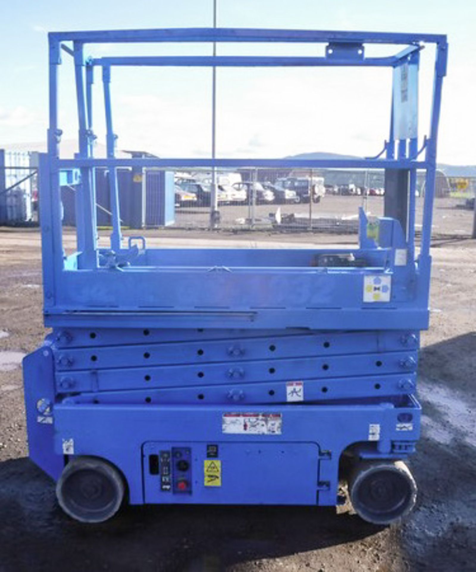 2005 GENIE GS1932, S/N GS3205-077931, 351HRS (NOT VERIFIED) - Image 2 of 7