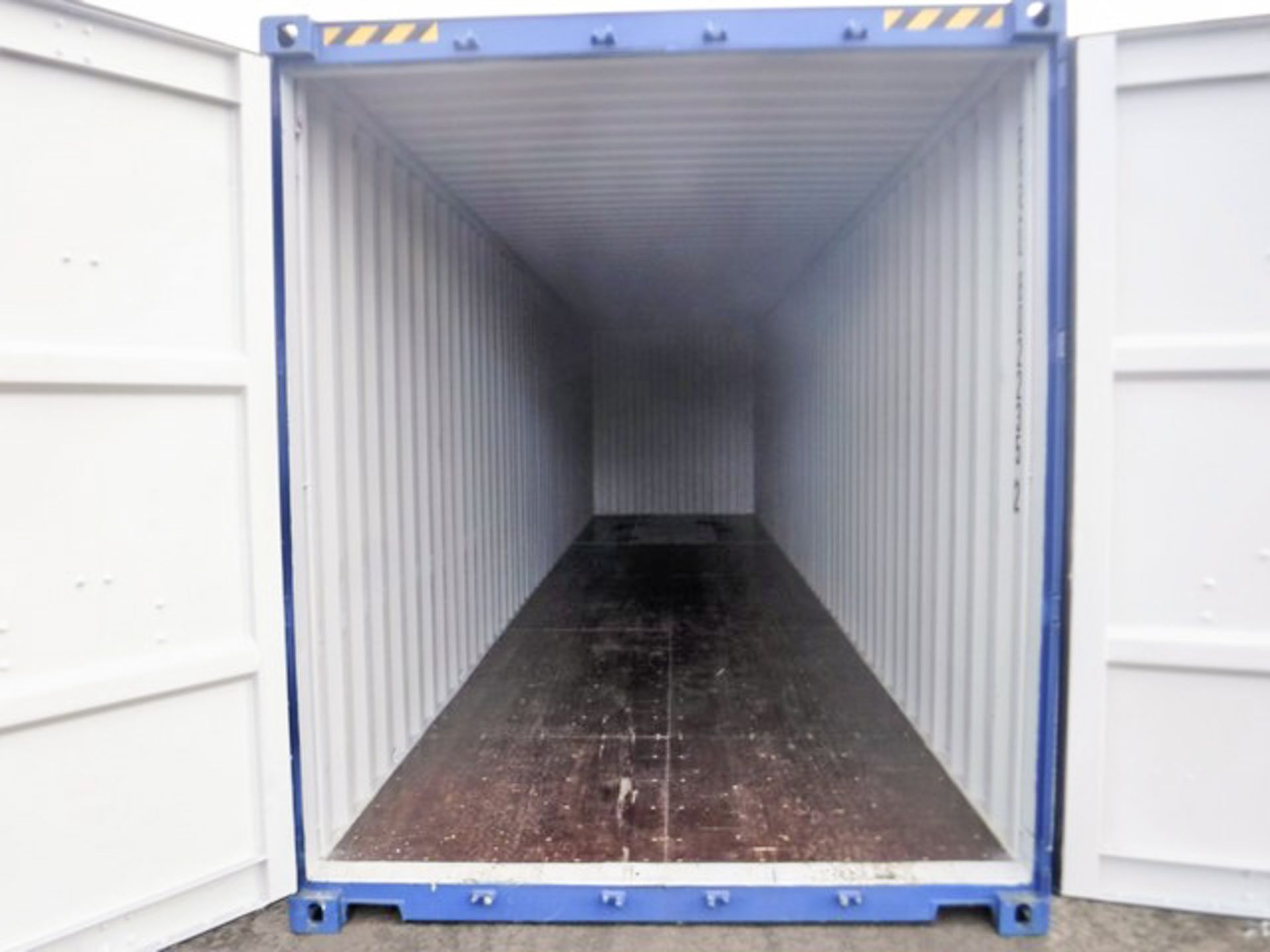 NEW ONE TRIP HIGH CUBE 40' X 8' X 9'6" SHIPPING CONTAINER, C/W FORK POCKETS, LIFTING POINTS & LOCK B - Image 8 of 9