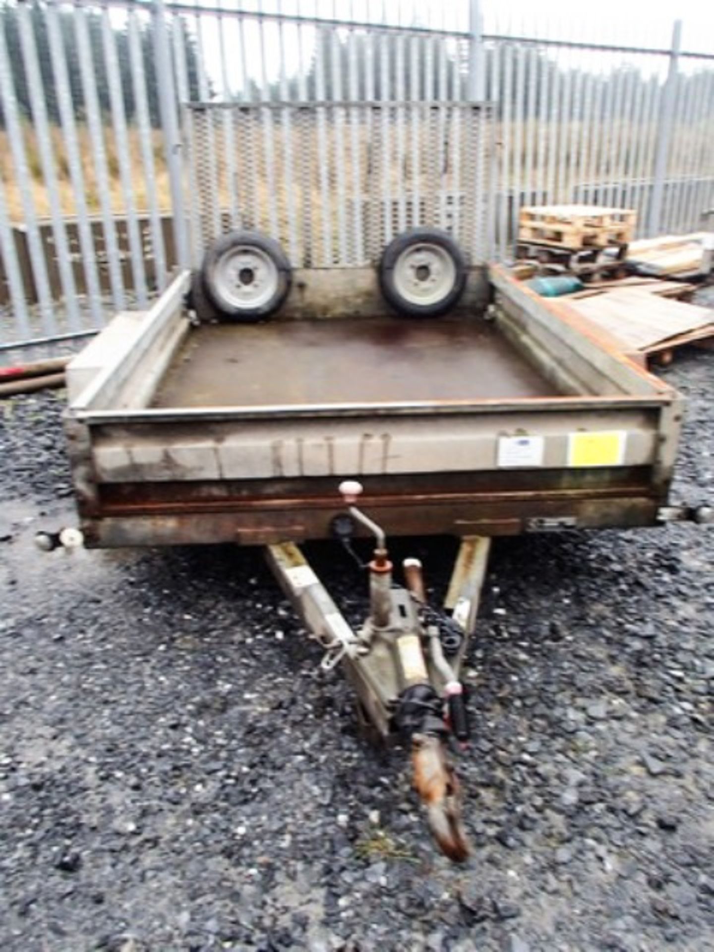8' X 5'6" CONWAY TWIN AXLE GROUNDCARE / PLANT TRAILER, C/W 2 SPARE TYRES, MODEL LL2000, S/N PAO8829, - Image 3 of 5