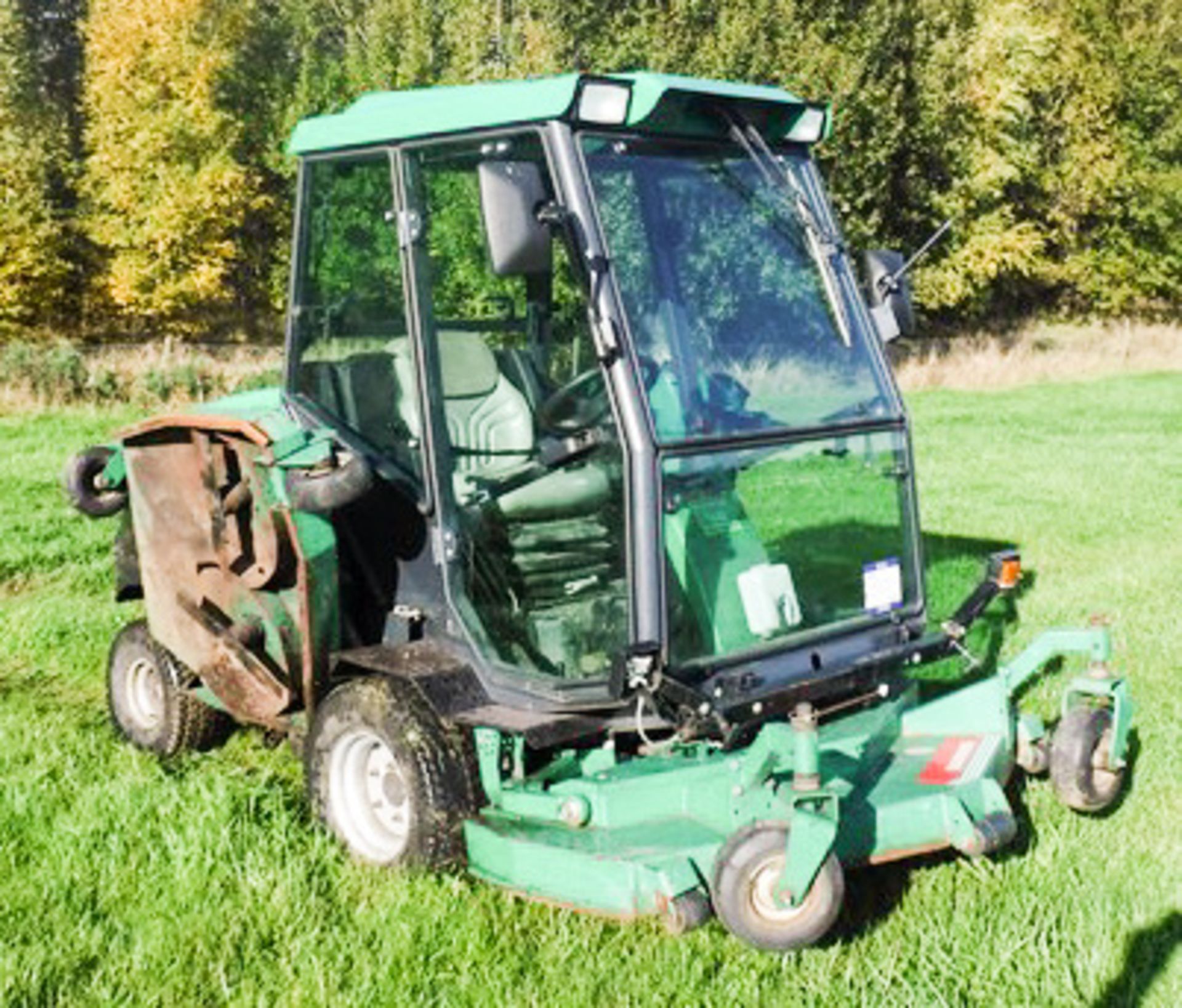 2006 RANSOME HF6010 BATWING ROTARY MOWER, CUTS APPROX 10FT 6INCHS, PERKINS 6 CYLINDER ENGINE, REG KX - Image 8 of 14