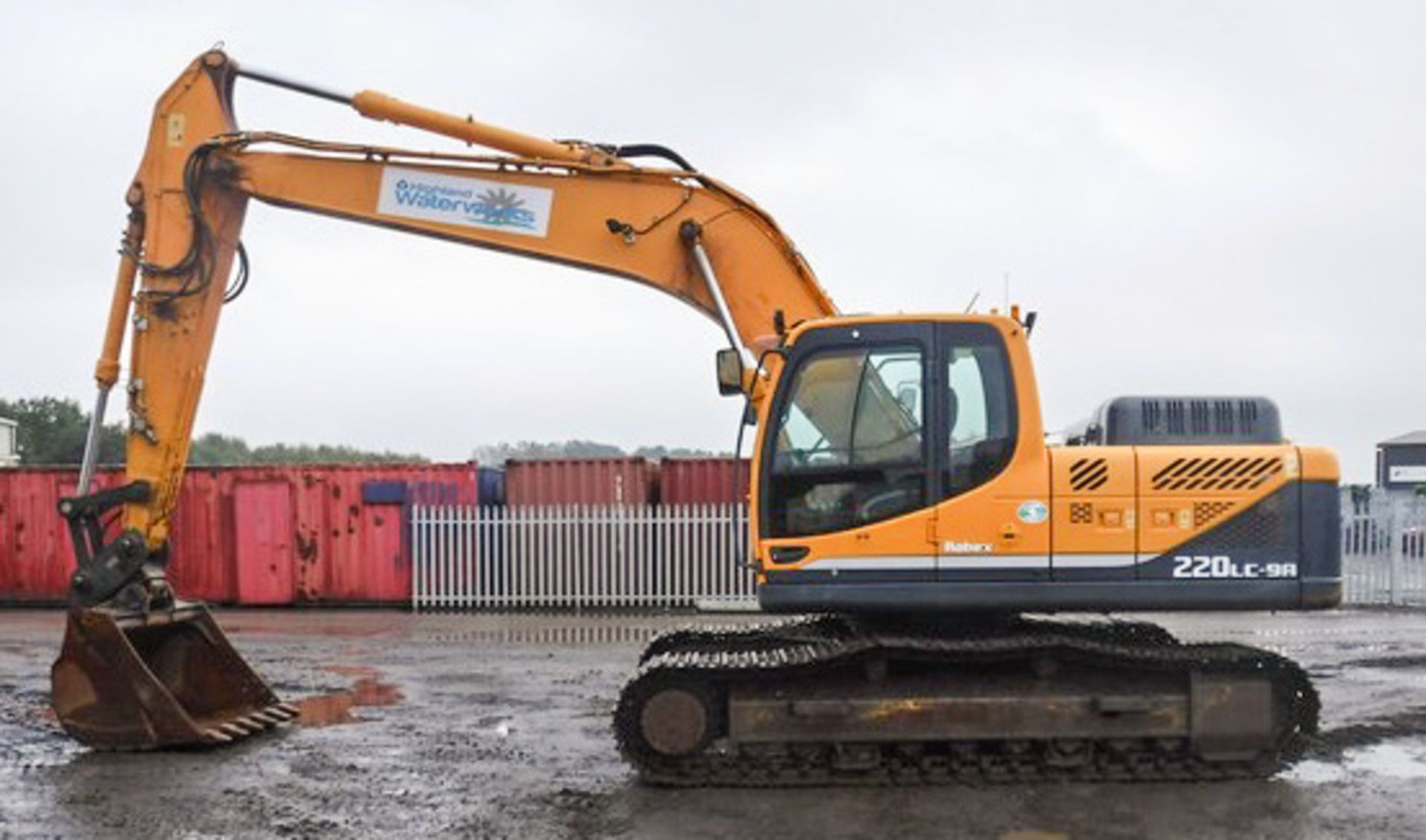 2014 HYUNDAI RC220 LC9A, S/N 359, 2340HRS (NOT VERIFIED), 1 BUCKET, MAX REACH 10M, HYD LINES FOR PIP - Image 16 of 17