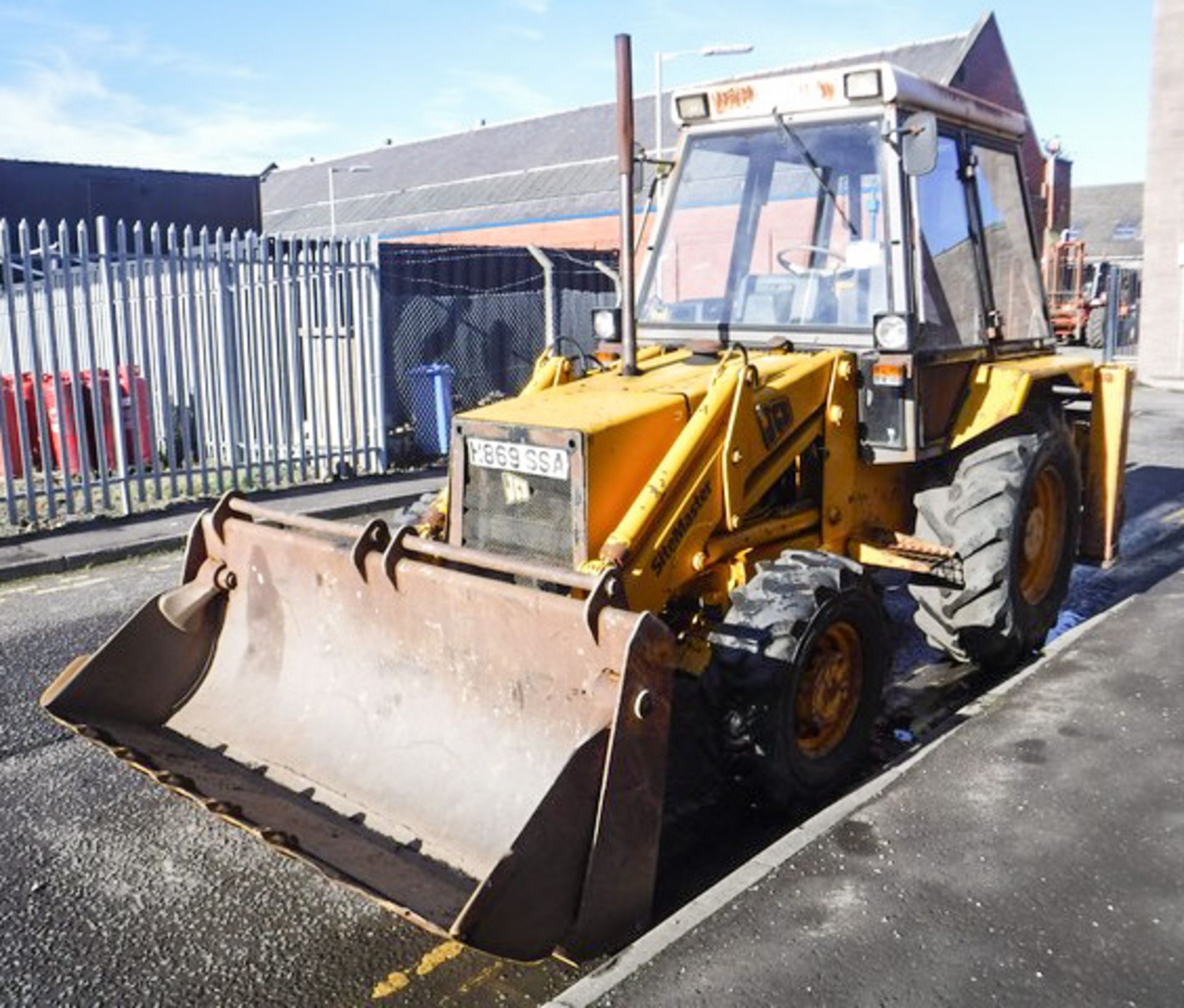 JCB 3CX SITEMASTER, REG - H86959A, S/N 166-6-04936, 7773HRS (NOT VERIFIED)