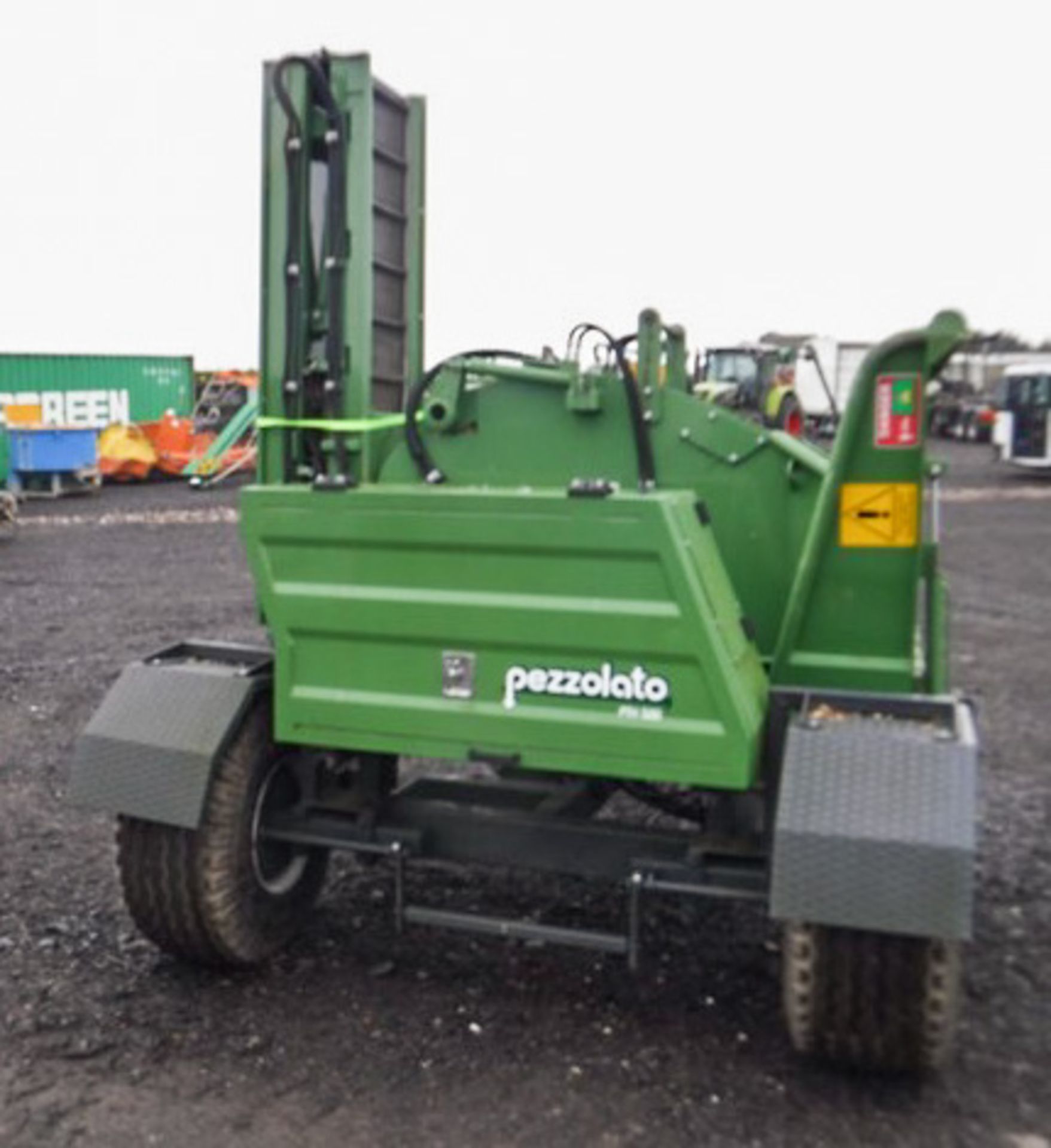 2016 PEZZOLATO PTH 500 WOOD CHIPPER WITH LOADING CONVEYOR BELT, S/N C16188, DETAILS OF REMOTE ETC IN - Image 5 of 11
