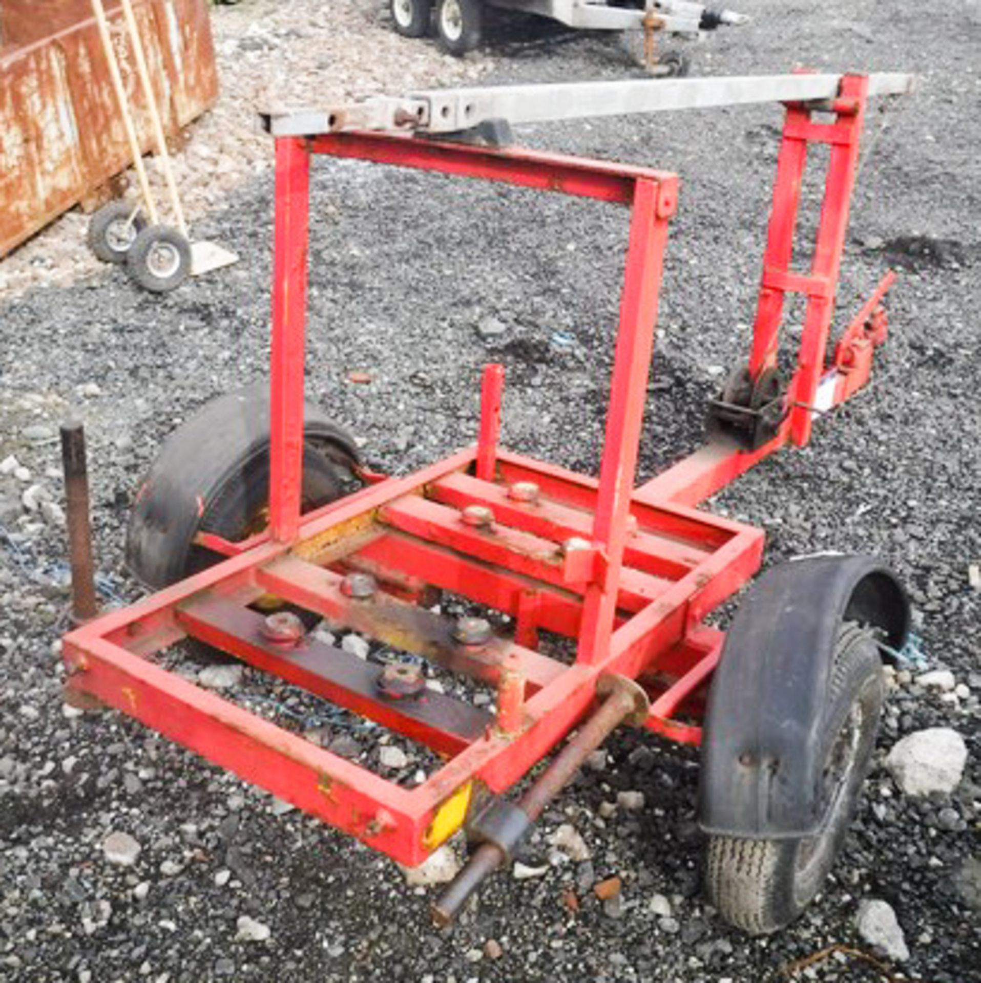SMALL SINGLE AXLE TRAILER, EX LIGHTING TOWER FOR SPARES OR PROJECT - Image 2 of 3