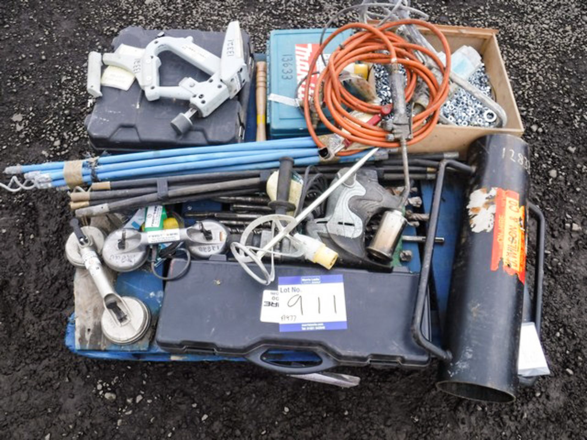 2 X PORTA NAILERS, 2 SETS OF DRAINING RODS, 2 X GAS TOUCHES, MANUAL POST CHAPPER, SAS MAX DRILL C/W