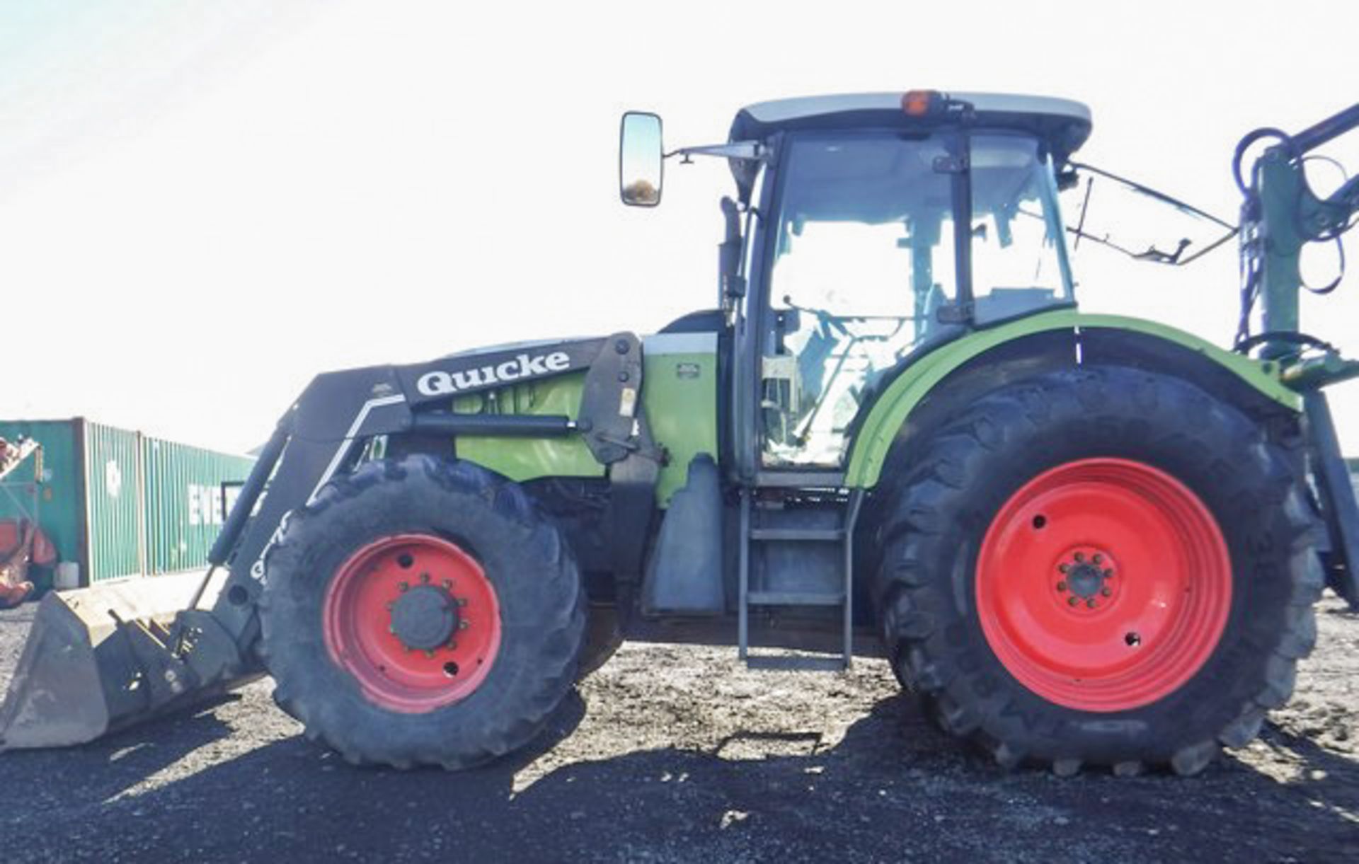 CLAAS ARES 697 ATZ TRACTOR, REG - AY06HRL, 8649HRS (NOT VERIFIED) C/W QUICKQ770 LOADER & BUCKET, HYD - Image 23 of 27