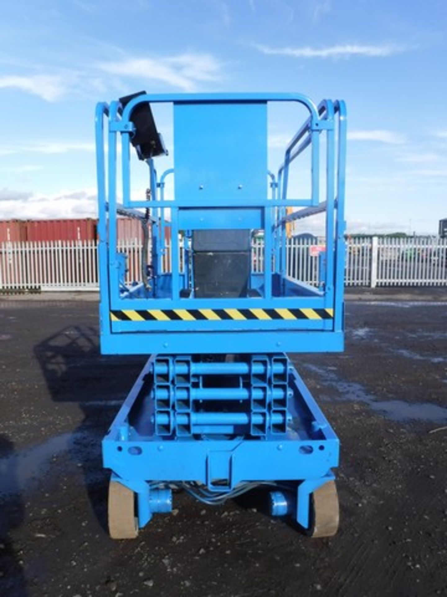 2005 GENIE GS2646, S/N GS4605-76488, 0HRS (NOT VERIFIED) - Image 2 of 9