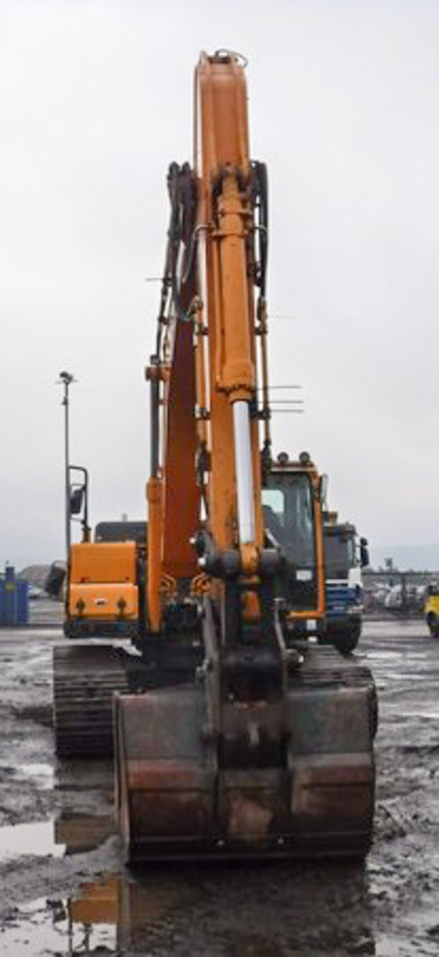 2014 HYUNDAI RC220 LC9A, S/N 359, 2340HRS (NOT VERIFIED), 1 BUCKET, MAX REACH 10M, HYD LINES FOR PIP - Image 10 of 17