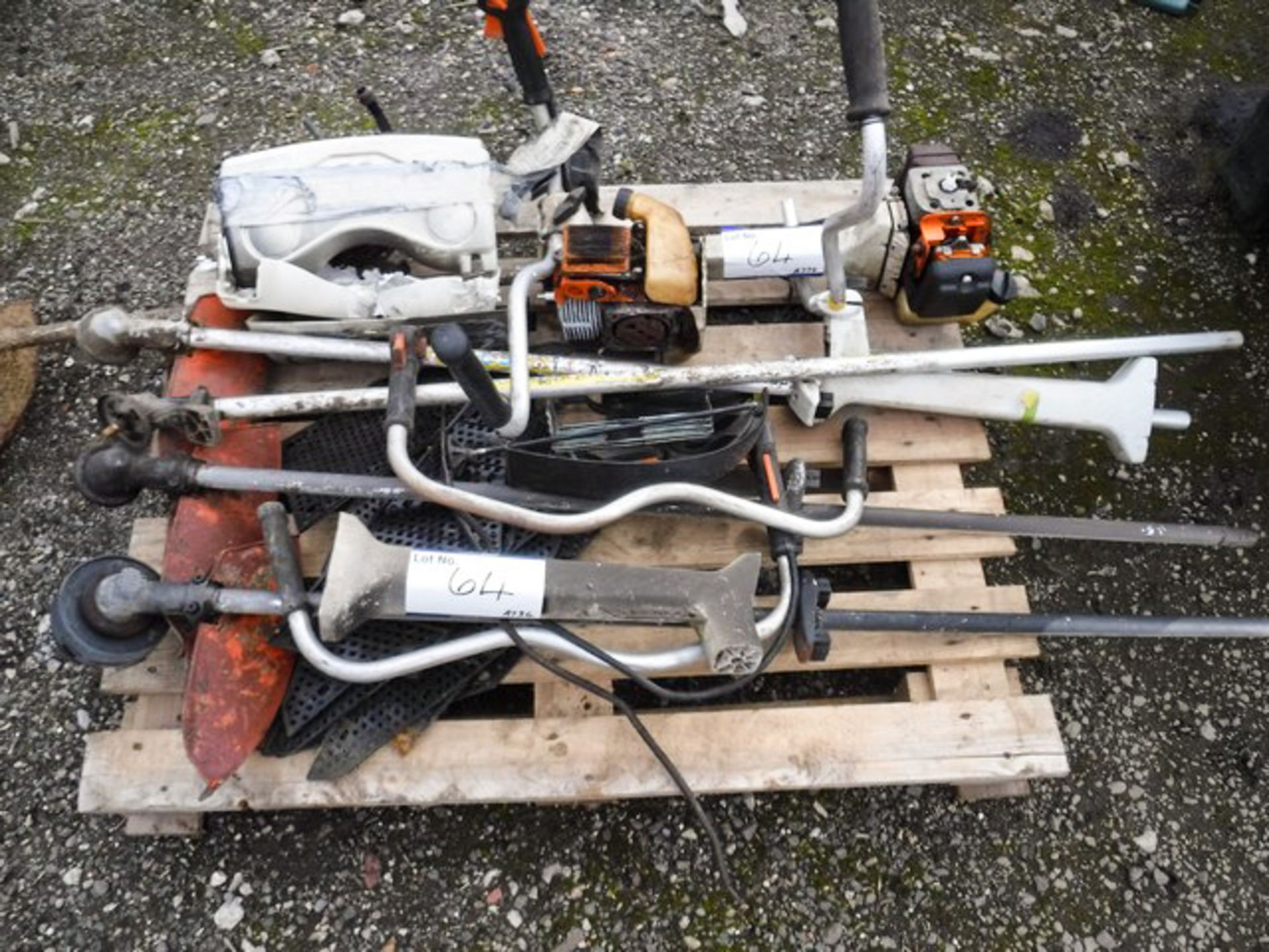 PALLET OF VARIOUS STIHL STRIMMER PARTS, SPARES OR REPAIRS