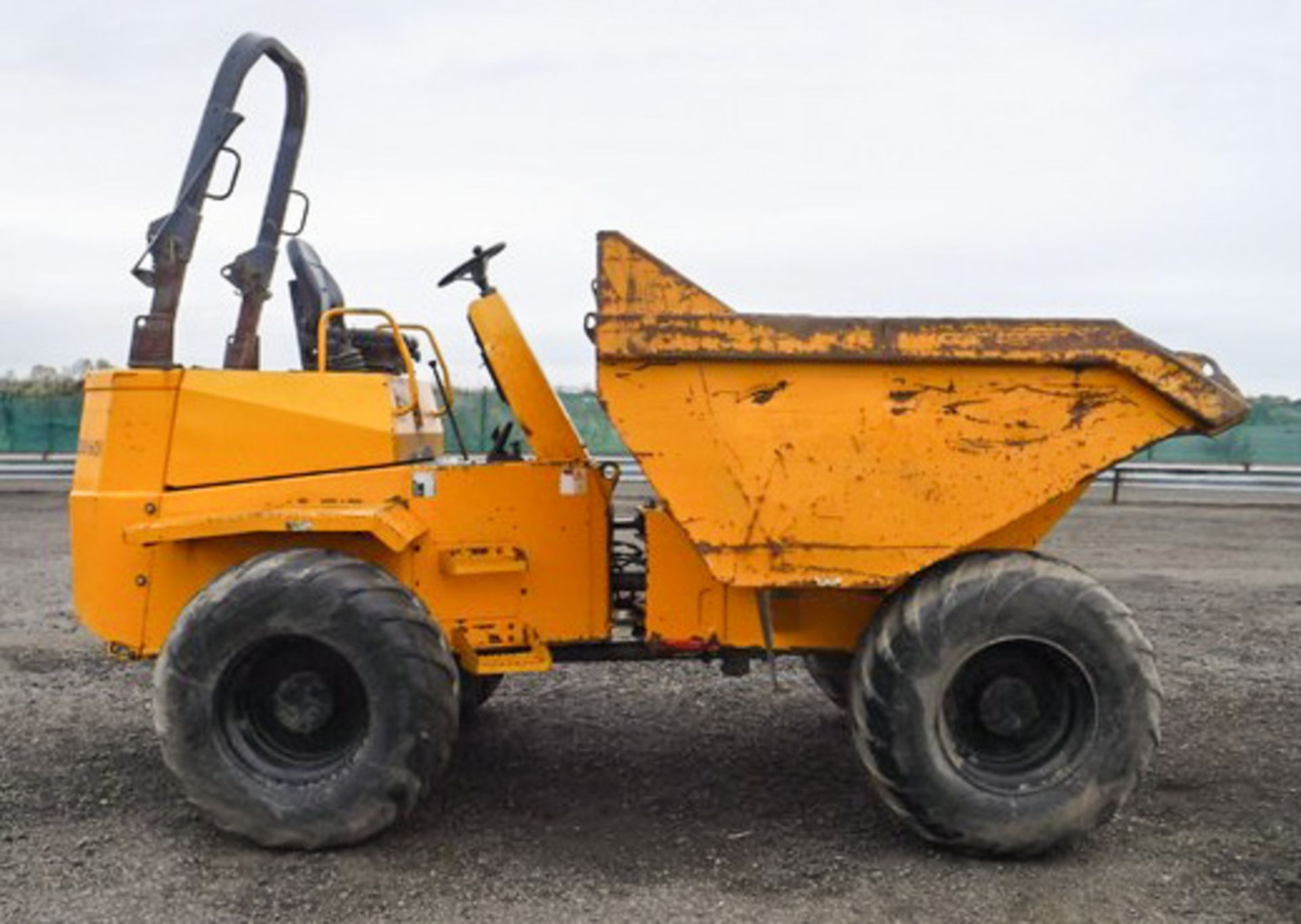 2007 THWAITES 9 TON, S/N B3356, 3593HRS (NOT VERIFIED) STRAIGHT TIP DUMPER - Image 6 of 11