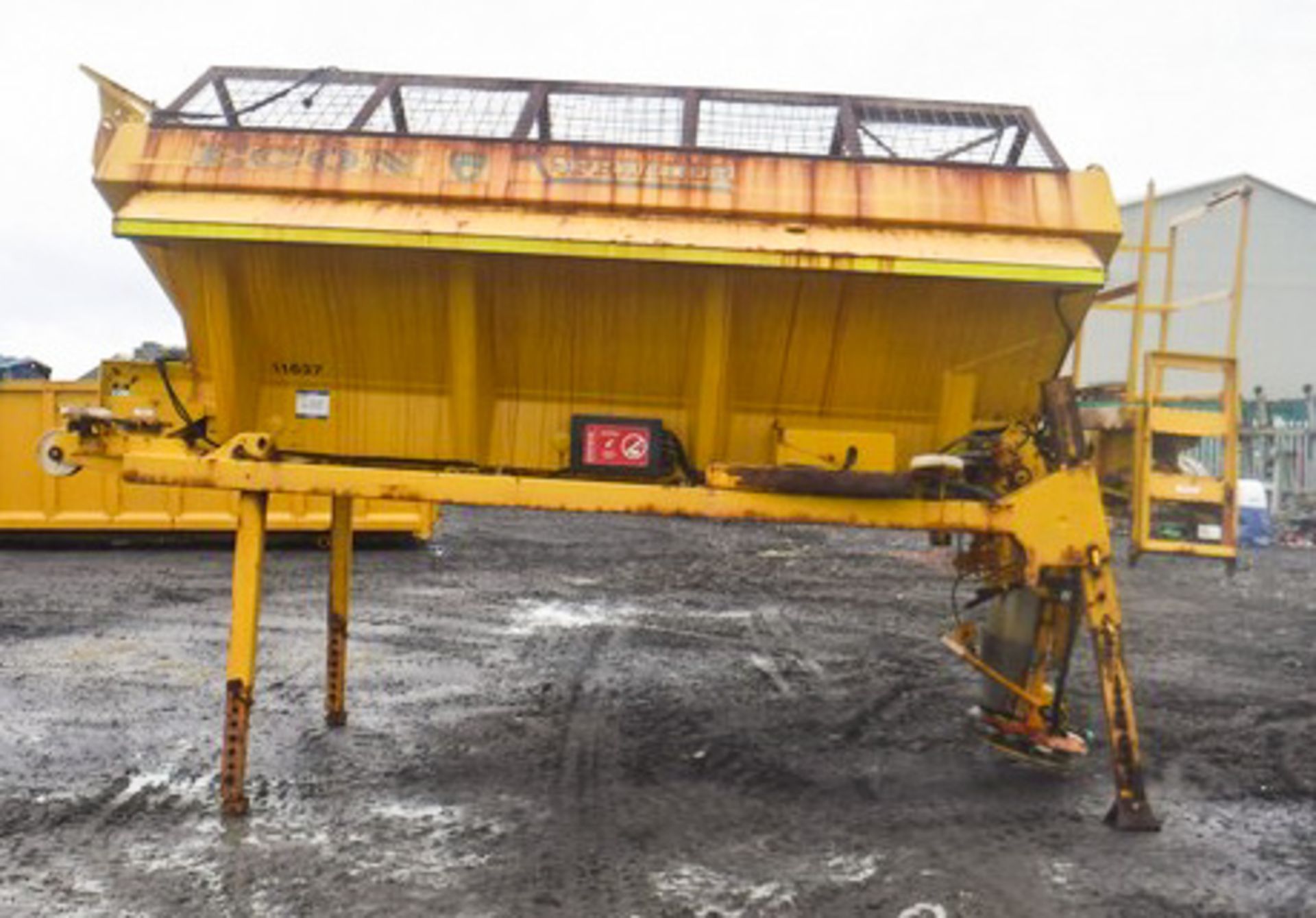 2008 ECON DEMOUNTABLE SPREADER, MODEL - W2COVJ46, S/N 37967 PLANT NO 11636, UNLADEN WEIGHT 1855KG - Image 3 of 5