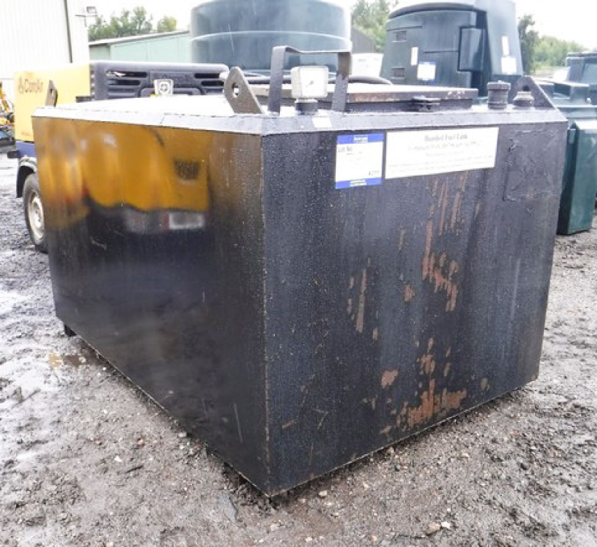 BUNDED WASTE TANK, 2170LTRS