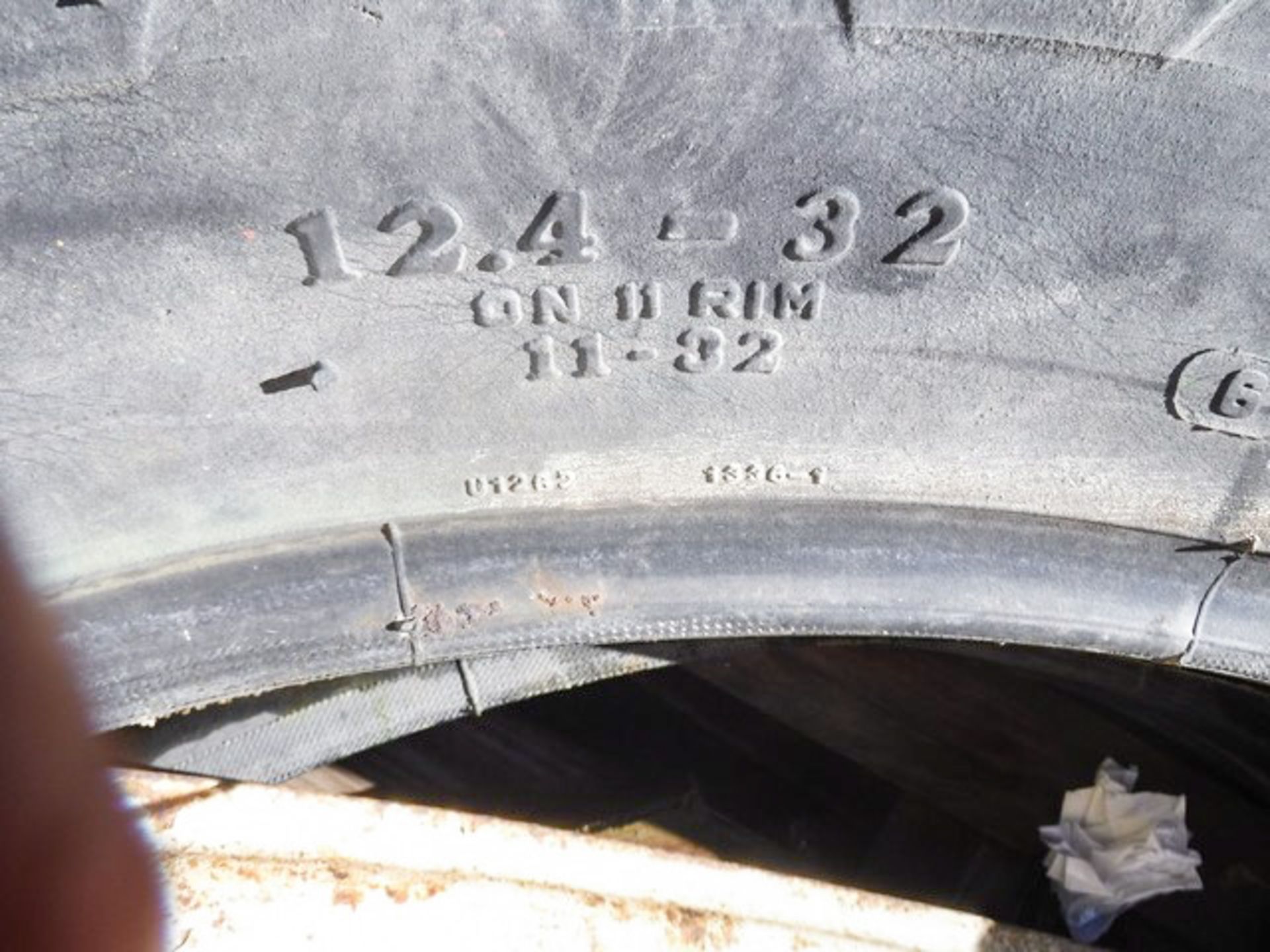 2 X 12.4 X 32 TRACTOR TYRES & DUAL WHEELS WITH VARIOUS LIFTING SLINGS - Image 2 of 2