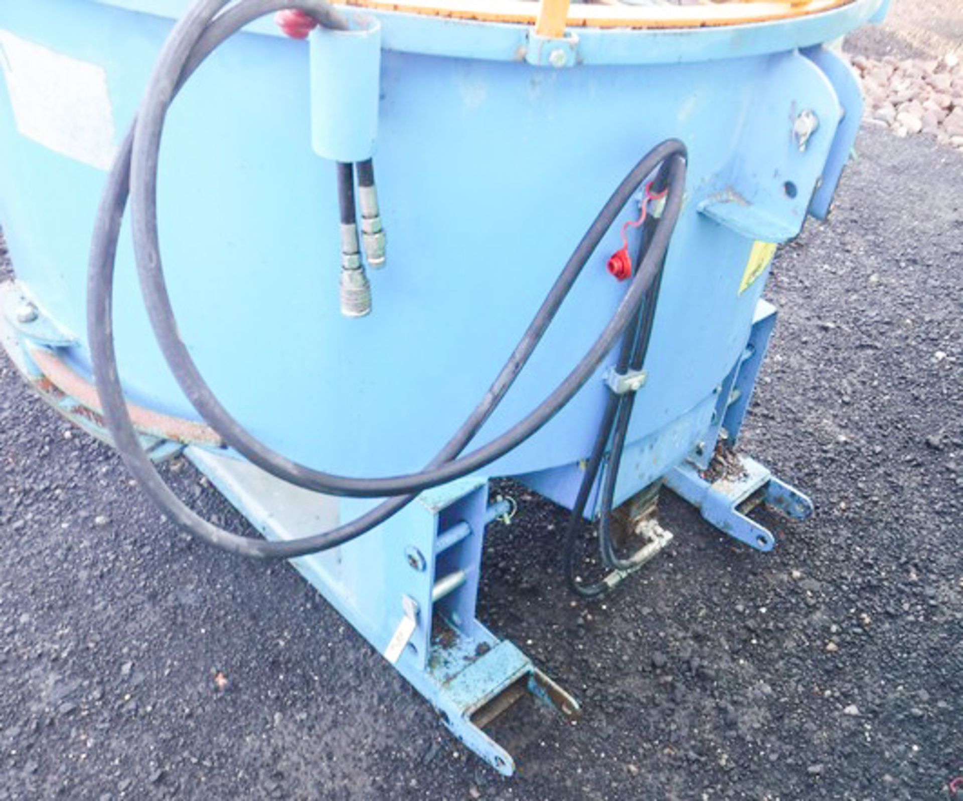 HYDRAULIC PADDLE MIXER ** 10% BUYERS PREMIUM ** - Image 3 of 4