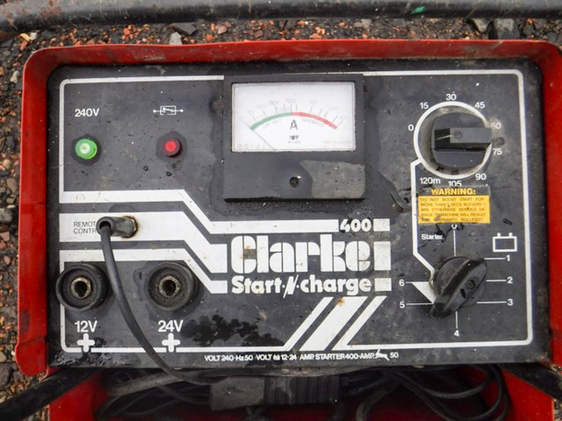 12 X 24V BATTERY CHARGER / STARTER - Image 2 of 2