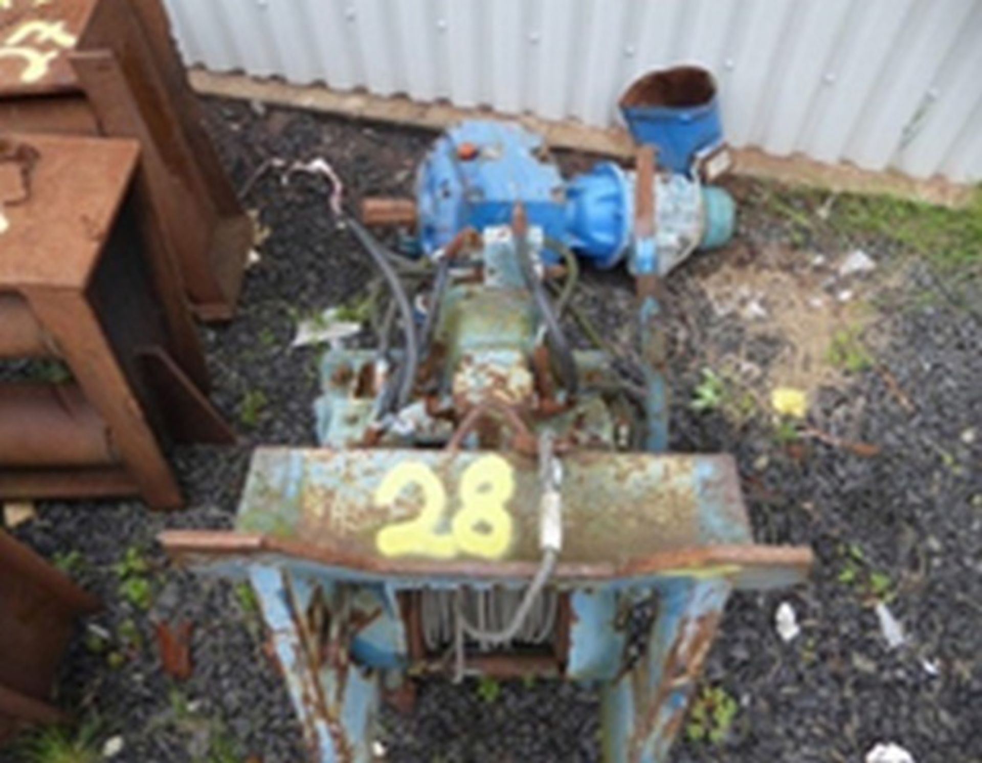 SINGLE DRUM BOUGHTON HYDRAULIC WINCH ** VIEWED & SOLD FROM BRIGGS MARINE, BURNTISLAND. LOCATION WEST