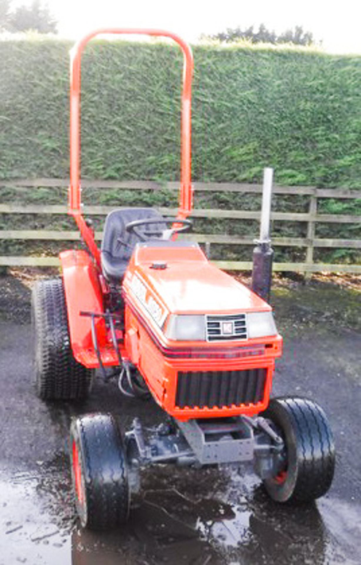 1998 (APPROX) B1750 TRACTOR SN 65435. 20HP 4 WHEEL DRIVE TURF TYRES PTO AND 3 POINT LINKAGE. 665 H - Image 6 of 9