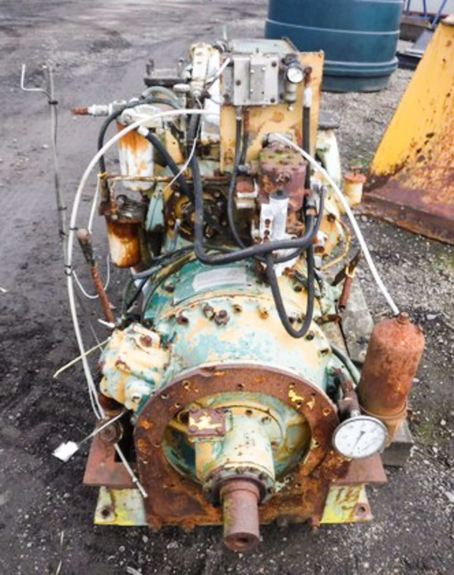 DETROIT DIESEL ENGINE WITH PTO, NO PLATES OR ID NUMBERS - Image 3 of 6