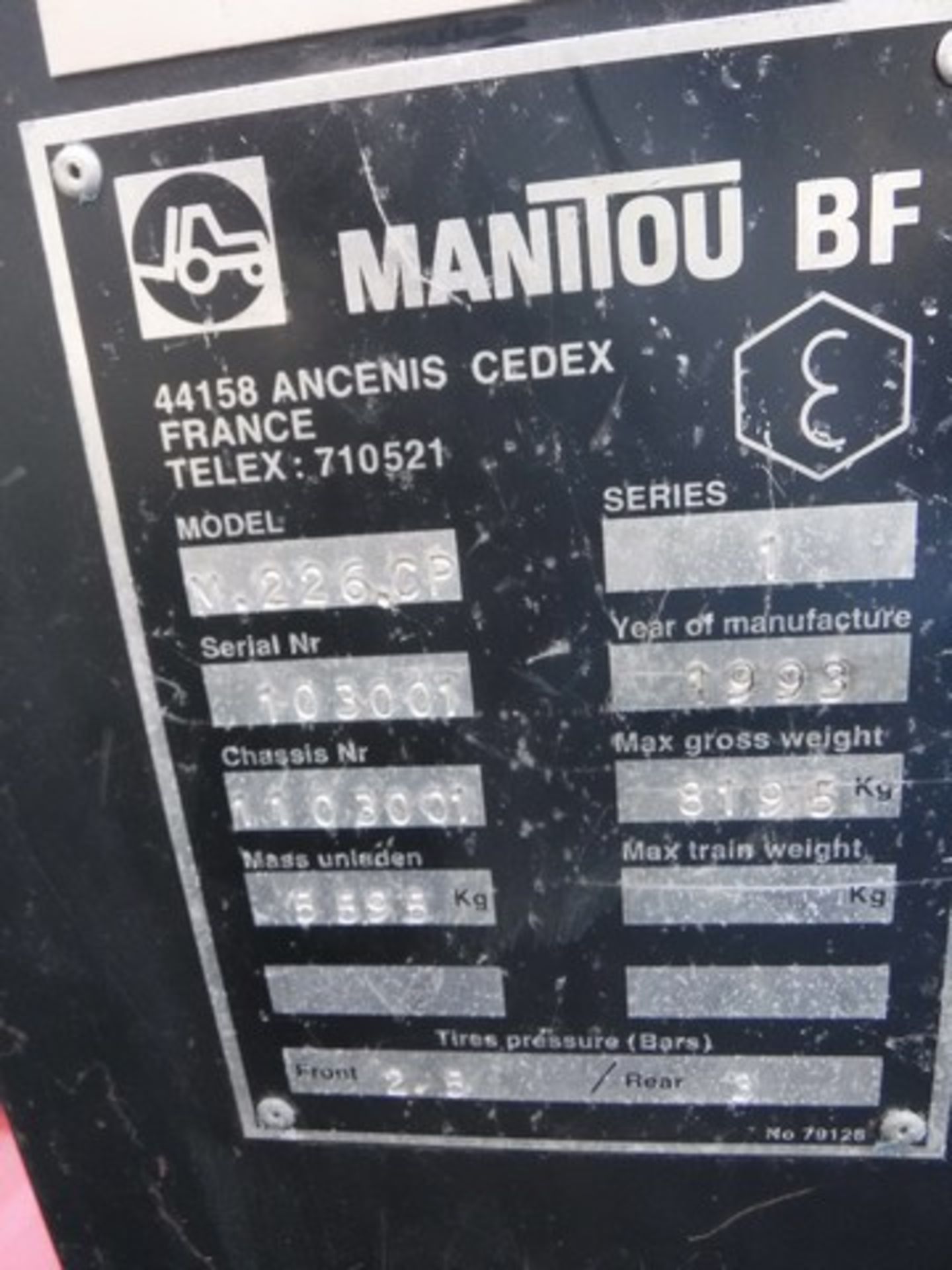 MANITOU M226CP, S/N 103001, ROUGH TERRAIN FORKLIFT WITH SIDE SHIFT, 5007HRS (NOT VERIFIED) - Image 10 of 11