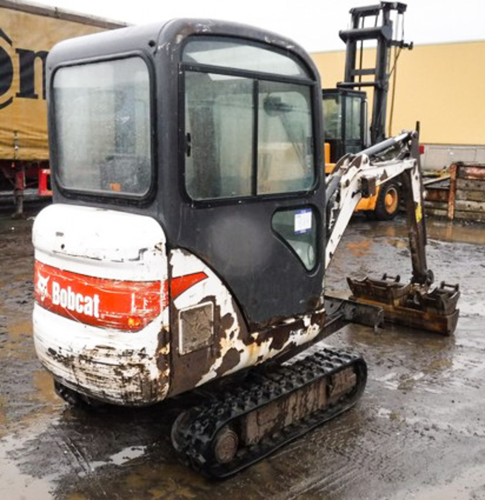 2011 BOBCAT E16, S/N AHLL11016, 2101HRS (NOT VERIFIED), 3 BUCKETS, OPERATING WEIGHT 1.6T - Image 11 of 15