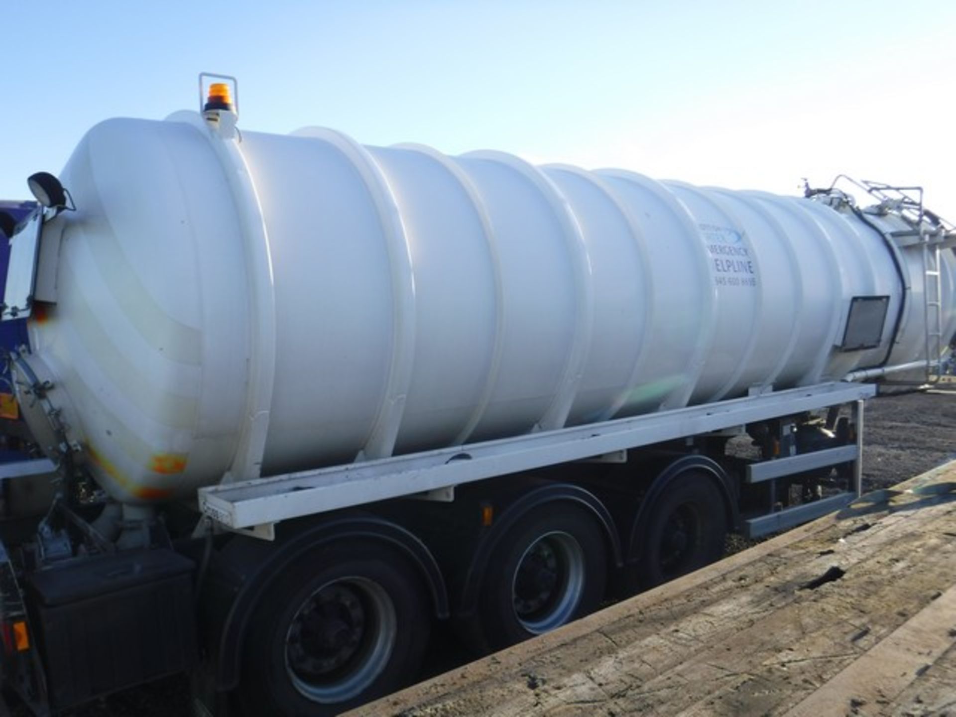 2006 CROSSLAND VACUUM TANK, C213090, GVW 37831KGS, 3 AXLES, 4MM STAINLESS STEEL TANK, S/N 70/30000/0 - Image 14 of 17