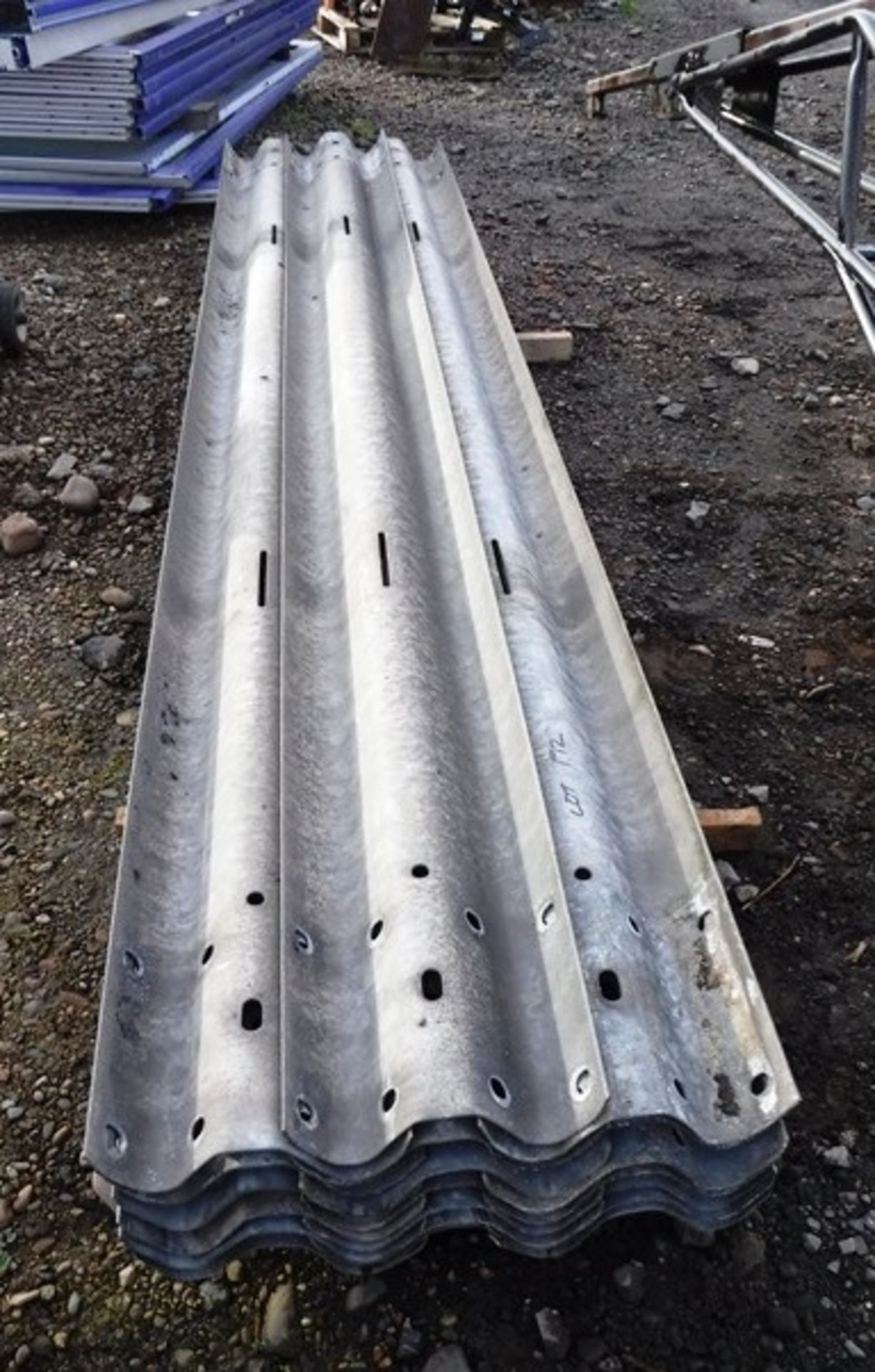 21 X USED CRASH BARRIERS - Image 2 of 2