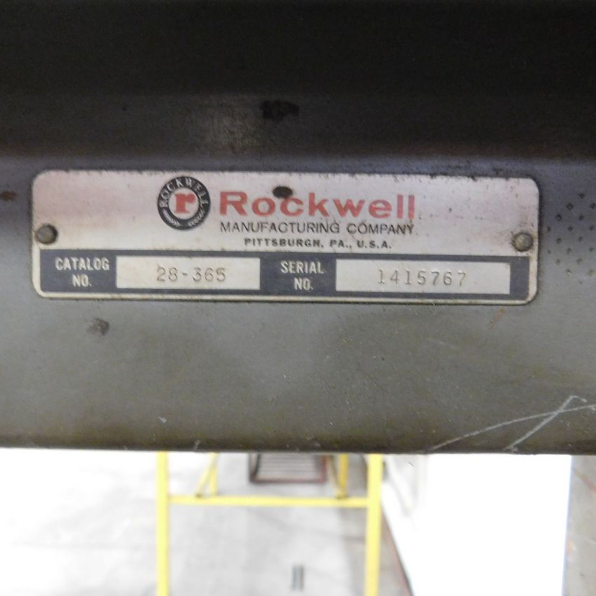 ROCKWELL DELTA VERTICAL BAND SAW, S/N 0128947 (ADVANCED RIGGERS & MILLWRIGHTS LOADING FEE: $75) - Image 2 of 2