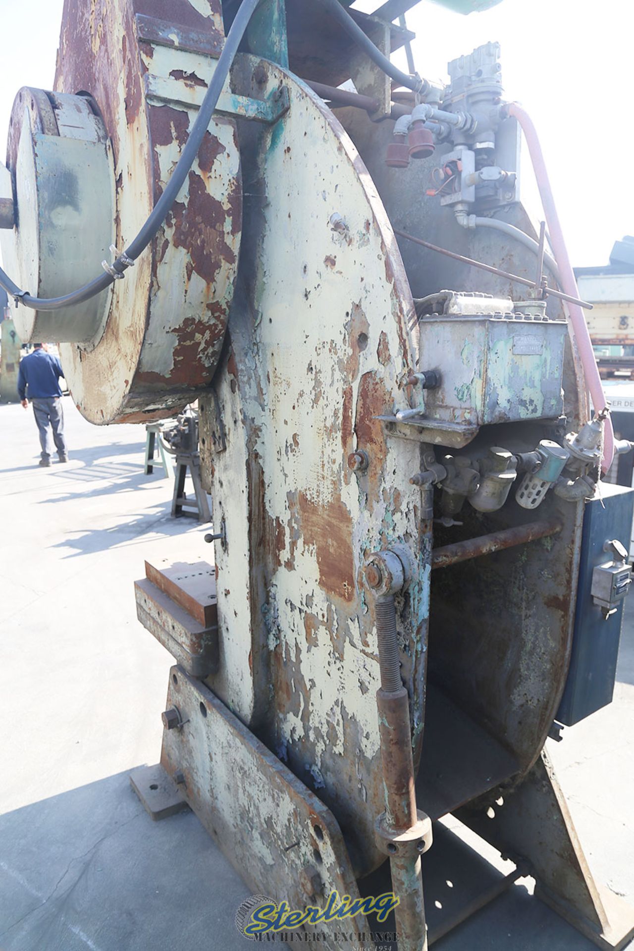 60 Ton x 4" Used Clearing Punch Press, Mdl. #6, Vari-Speed - Image 5 of 6