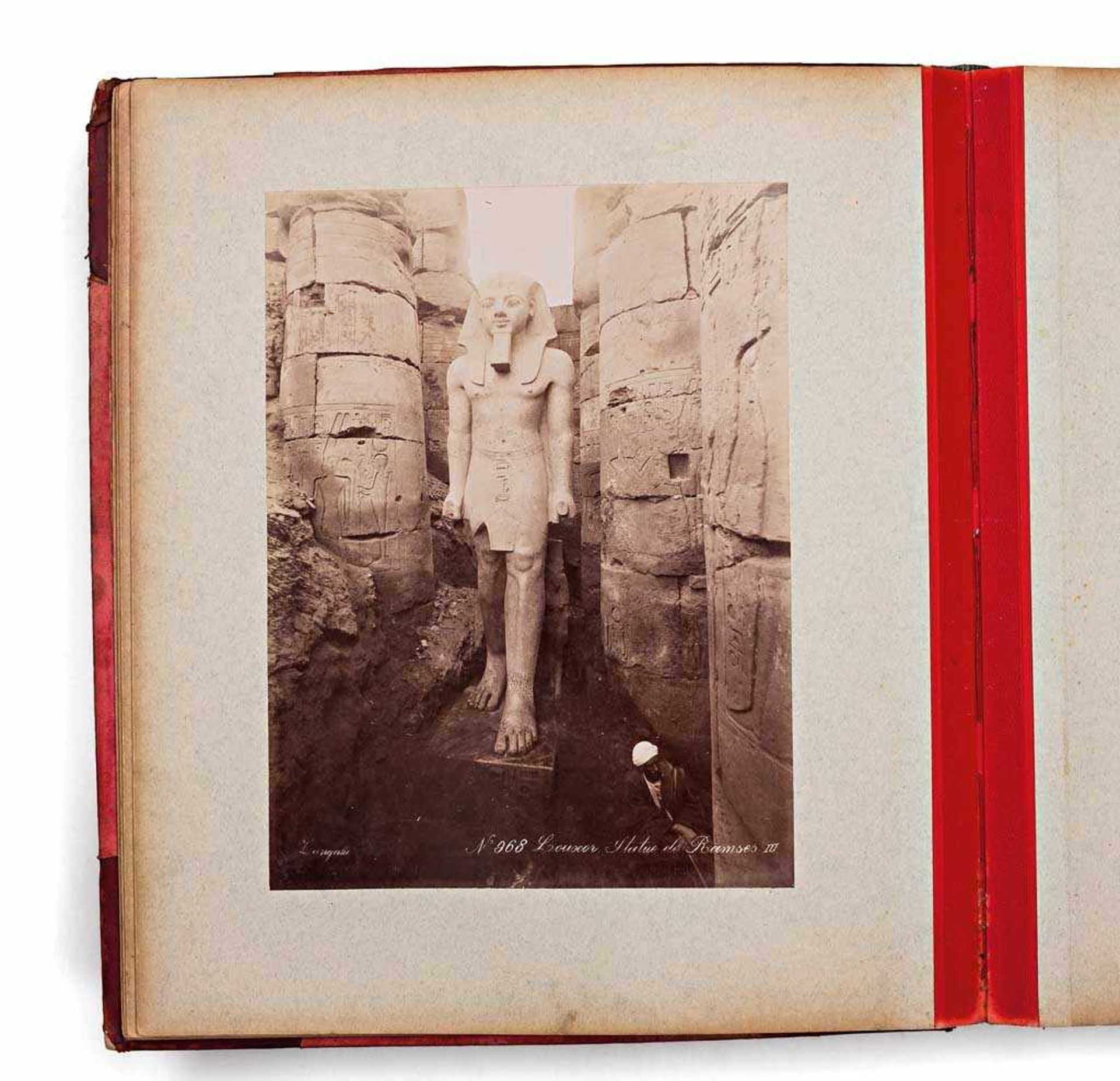Photoalbum "Luxor am Nil, Karnak u. Theben". 48 Albuminabzüge, auf Karton aufgezogen, davon 23 - Bild 4 aus 5
