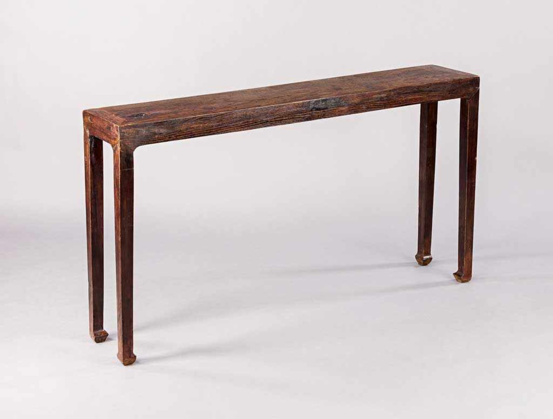 Chinesischer Tisch. Ulme. 85 x 124 x 29 cm