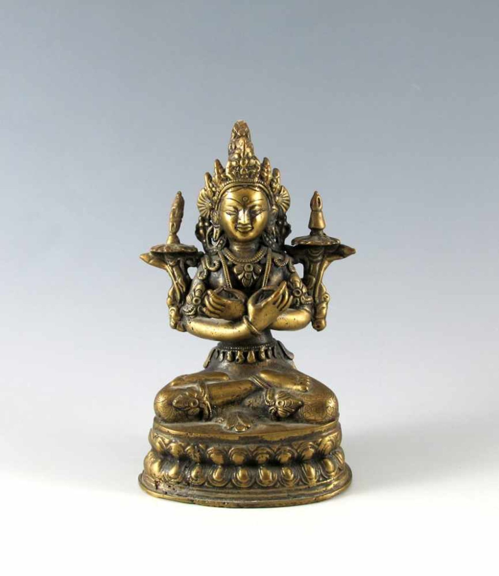 Sitzender Buddha auf doppeltem Lotossockel. Dhyana Asana. Vitarka Mudra. Bronze. Nepal/Tibet. H 19