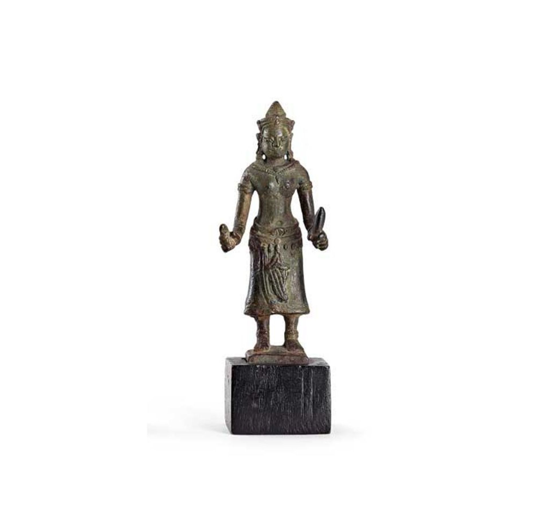 Prajnaparamita. Miniaturfigurine. Bronze mit grüner Patina. H 8,5 cm. Khmer, Kambodscha, Bayon-Stil,