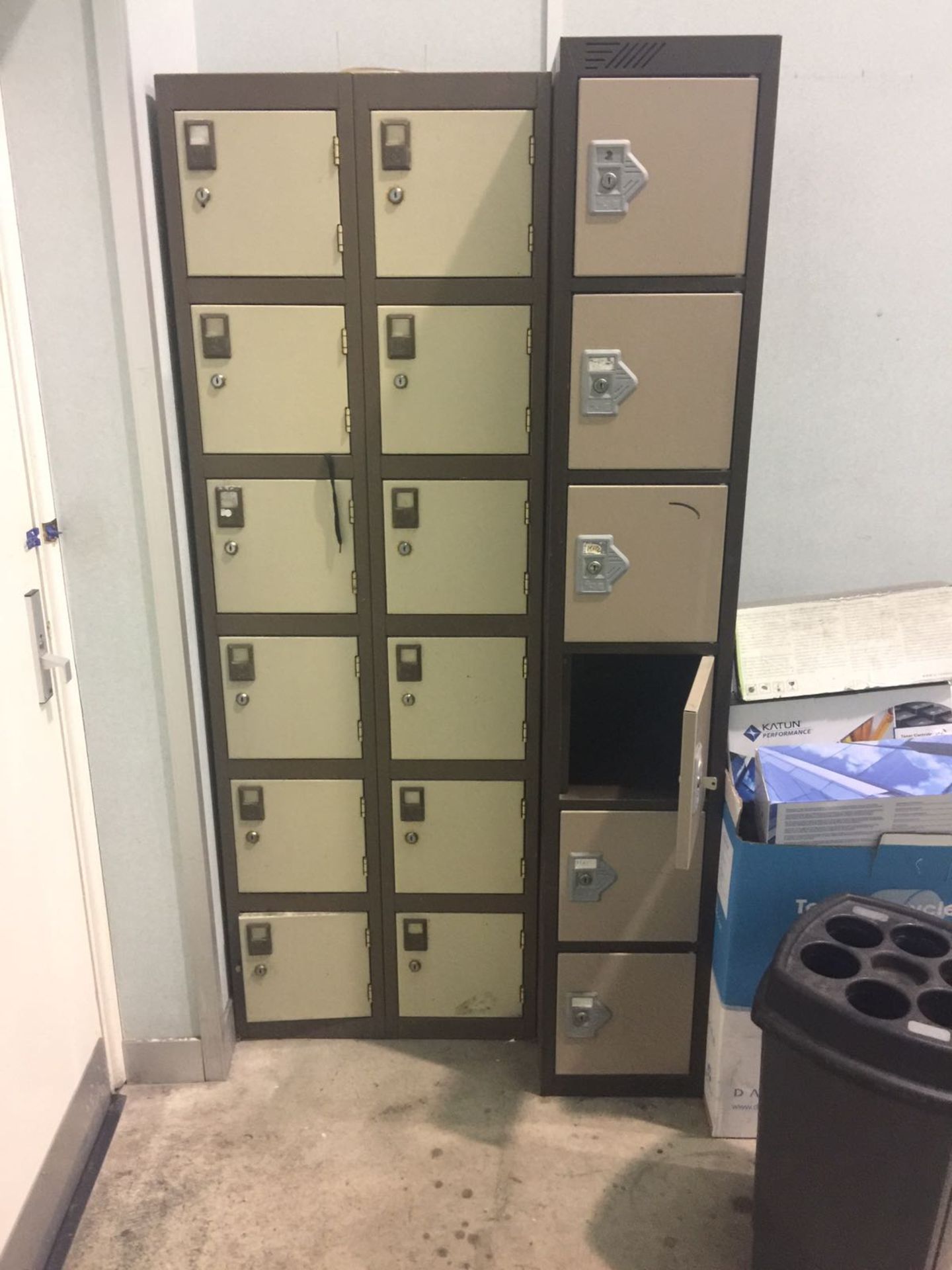 3 x Lockers