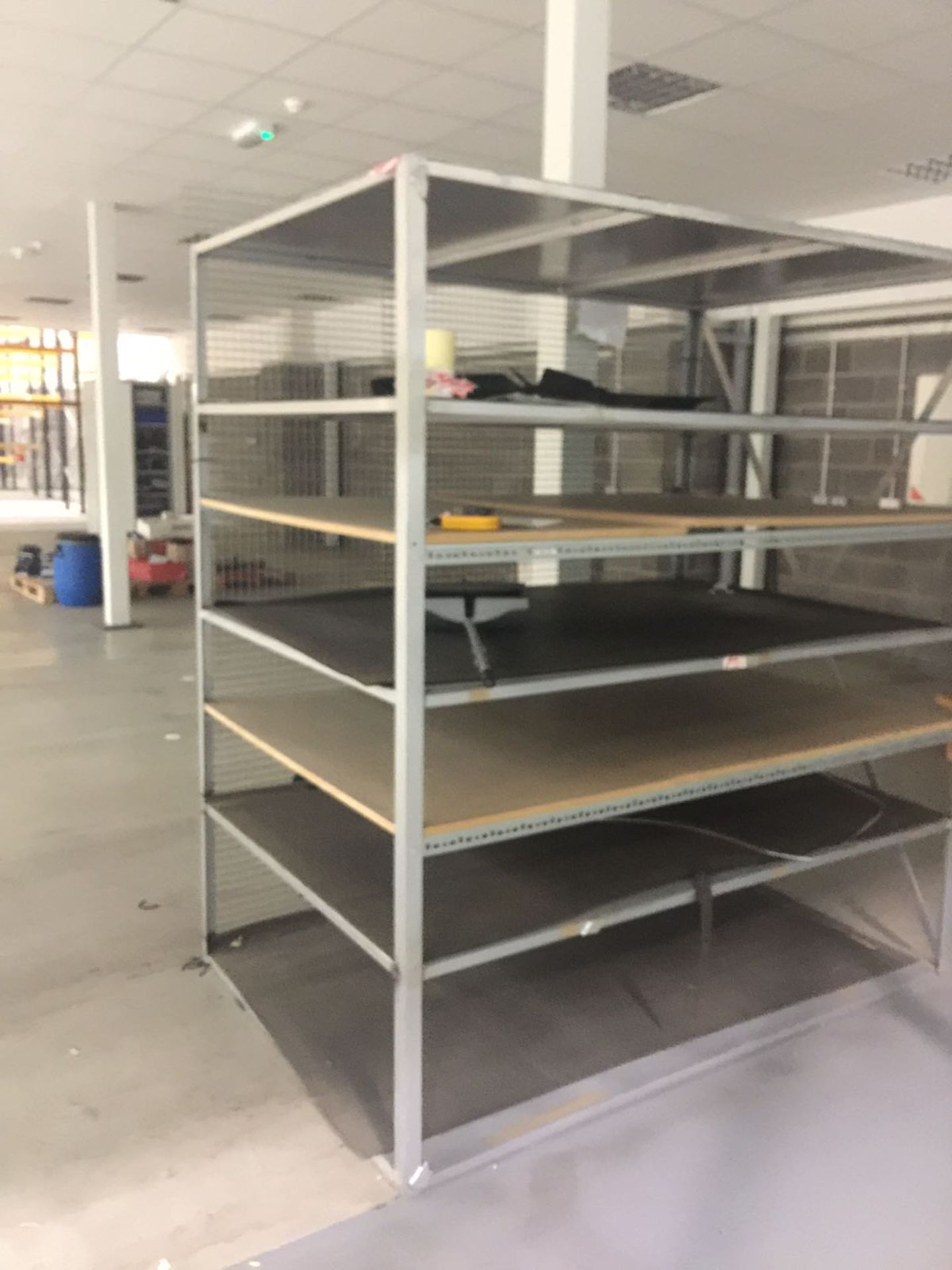 Caged Shelving Unit - Bild 2 aus 2