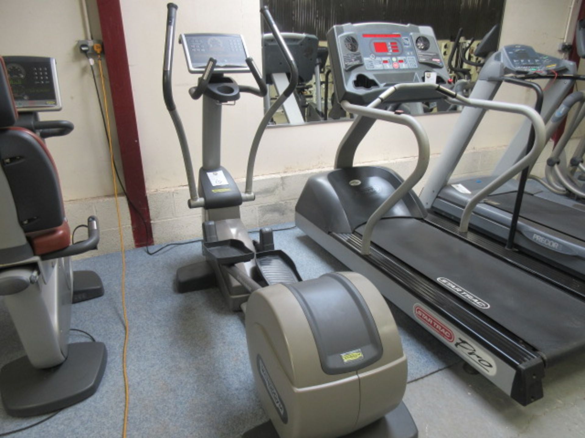 Technogym Syncho Excite 700 Cross Trainer - Bild 2 aus 6