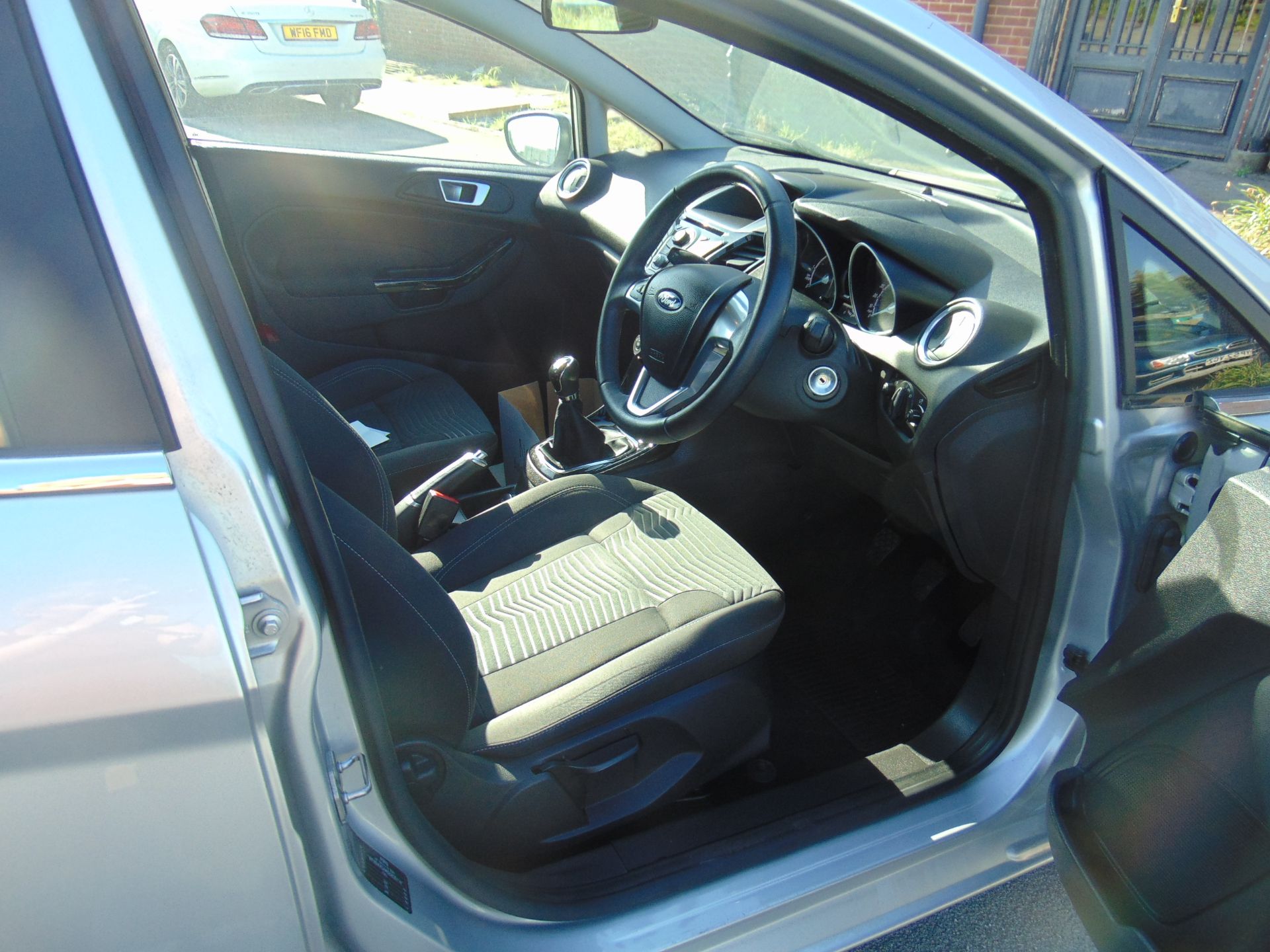 Silver Ford Fiesta ZETEC Econetic TDCI - Image 5 of 7