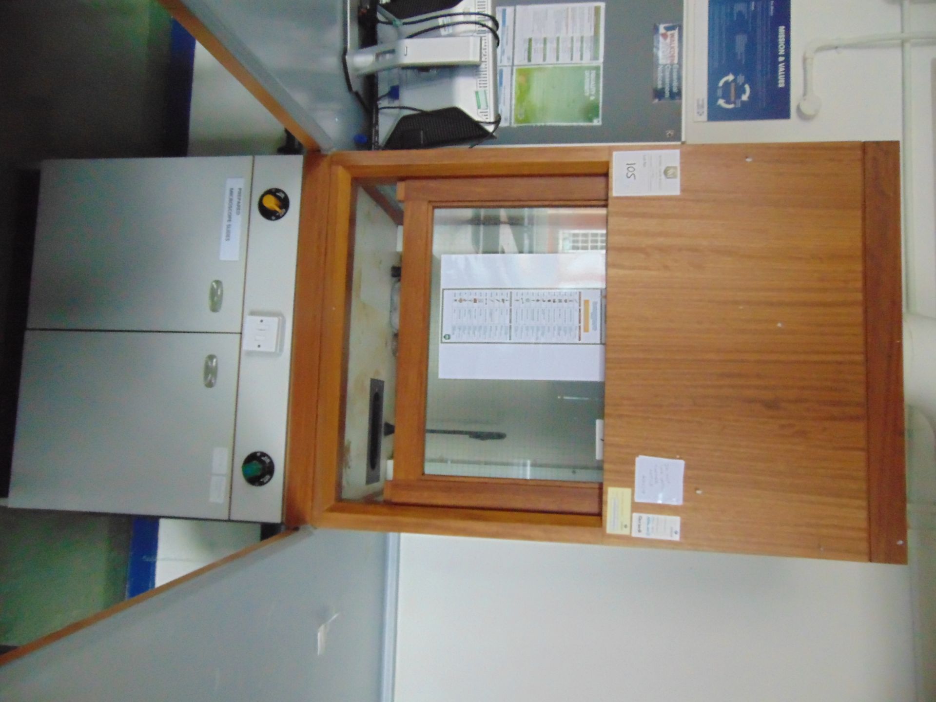 Fume Extraction Cabinet With Sink