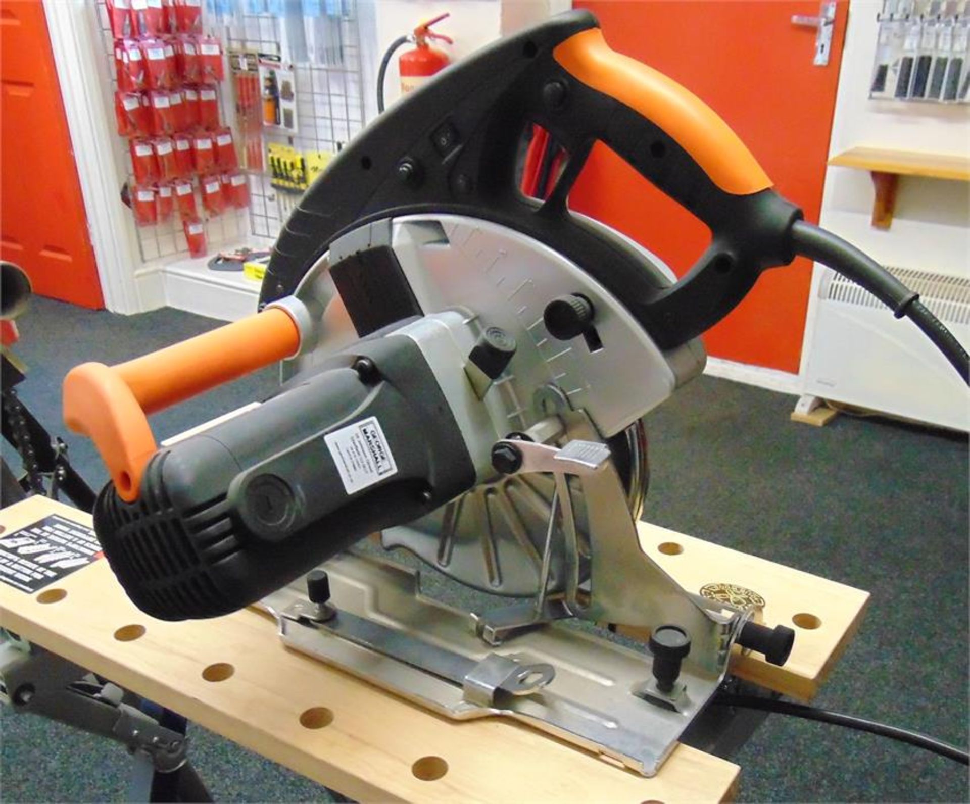 Marcut 9 Inch Portable Metal Cutting Circular Saw With Blade. - Image 3 of 7