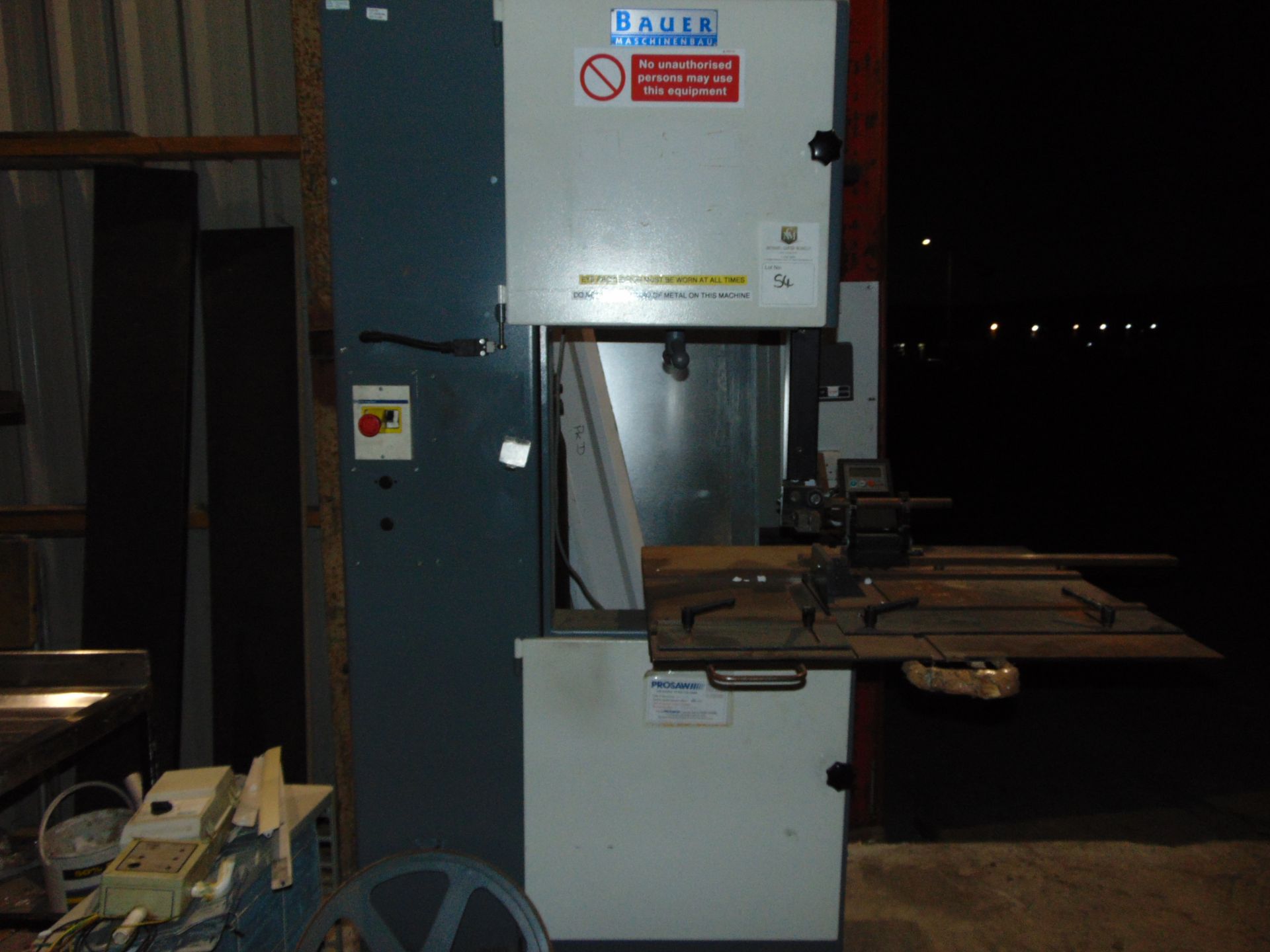 Bauer Maschinbau vertical band saw