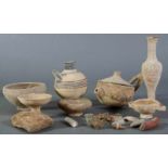 7teiliges Konvolut versch. Antiker Ausgrabungsstücke/Gefäße…unter anderem Vase (H. 17 cm),