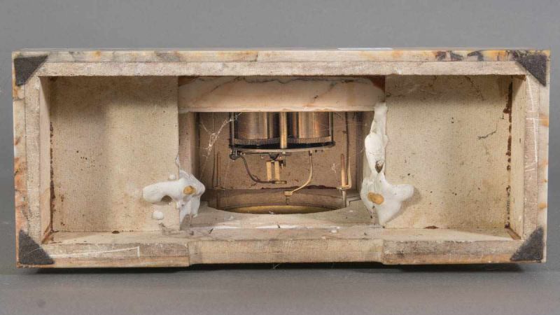 3teilige Kaminuhr bestehend aus 1 Uhr mit 2 passenden Beistellern in Urnenvasenform, Gehäuse in - Image 3 of 17