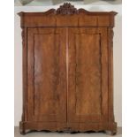 Grosser Dielenschrank. Mahagoni massiv & furniert, ca. 242 x 180 x 60 cm. Louis Philippe um 1860/80.