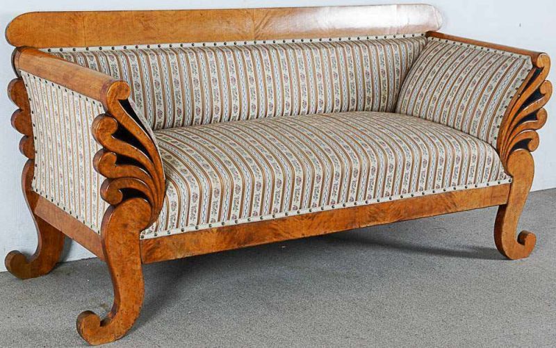 Außergewöhnliches Sofa. Biedermeier. Donau-Monarchie um 1830. Birke massiv & furniert, teilweise - Image 10 of 10