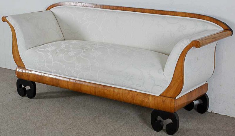 Sofa. Biedermeier, süddeutsch um 1820/30. Kirschbaum, teilweise ebonisiert. Ältere Restauration & - Image 3 of 13