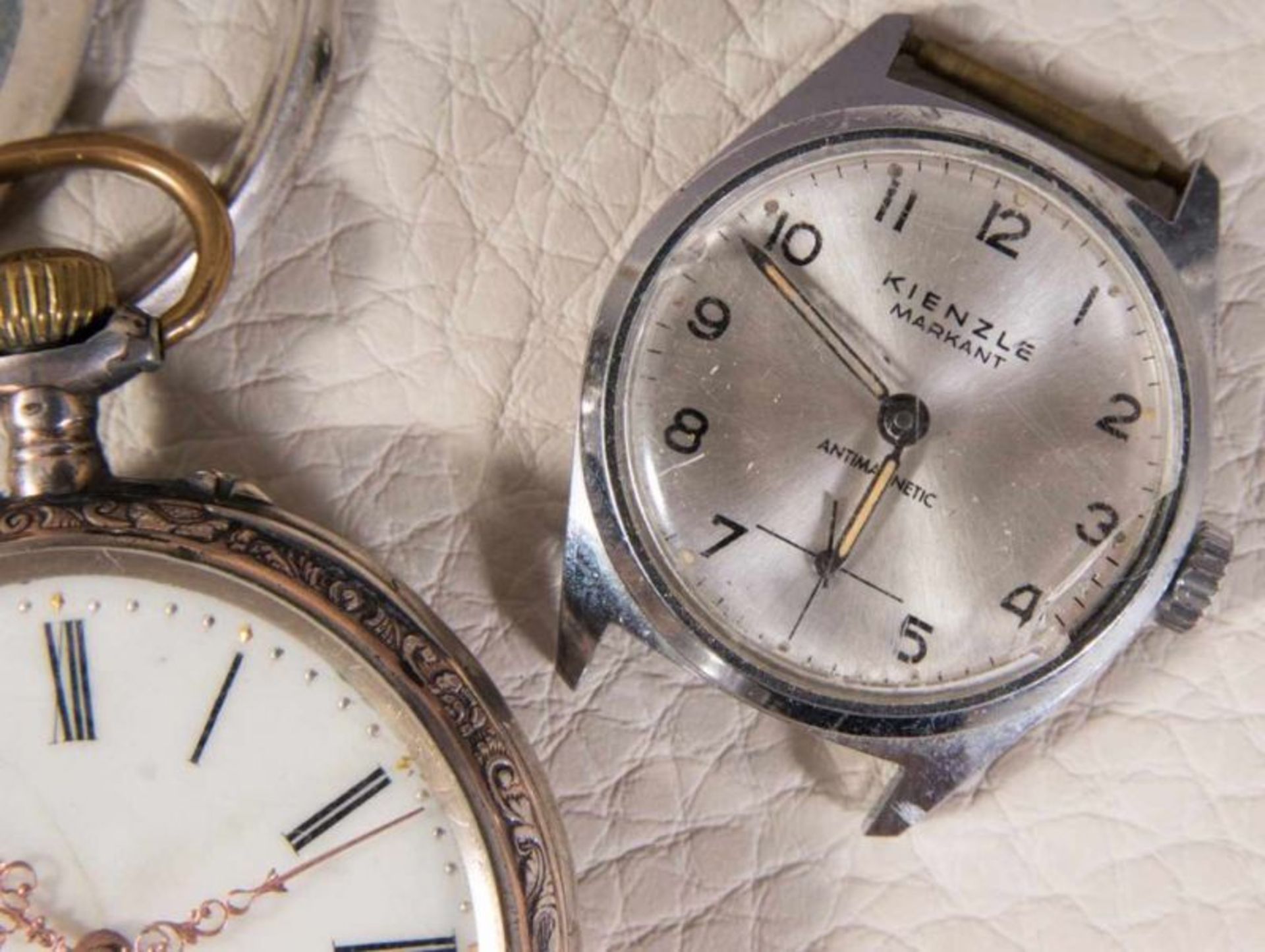 7teiliges Konvolut alter/antiker Uhren. Bestehend aus 4 Armband- & 3 Taschenuhren. Teilweise Silber. - Image 8 of 14