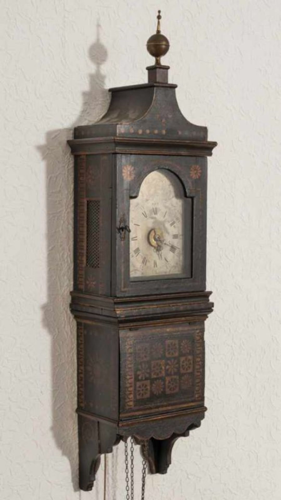 Antike Wanduhr, England 18./19. Jhd. Ziffernblatt bez. "OS Olney London". Gefasstes Nadelholzgehäuse - Image 2 of 13