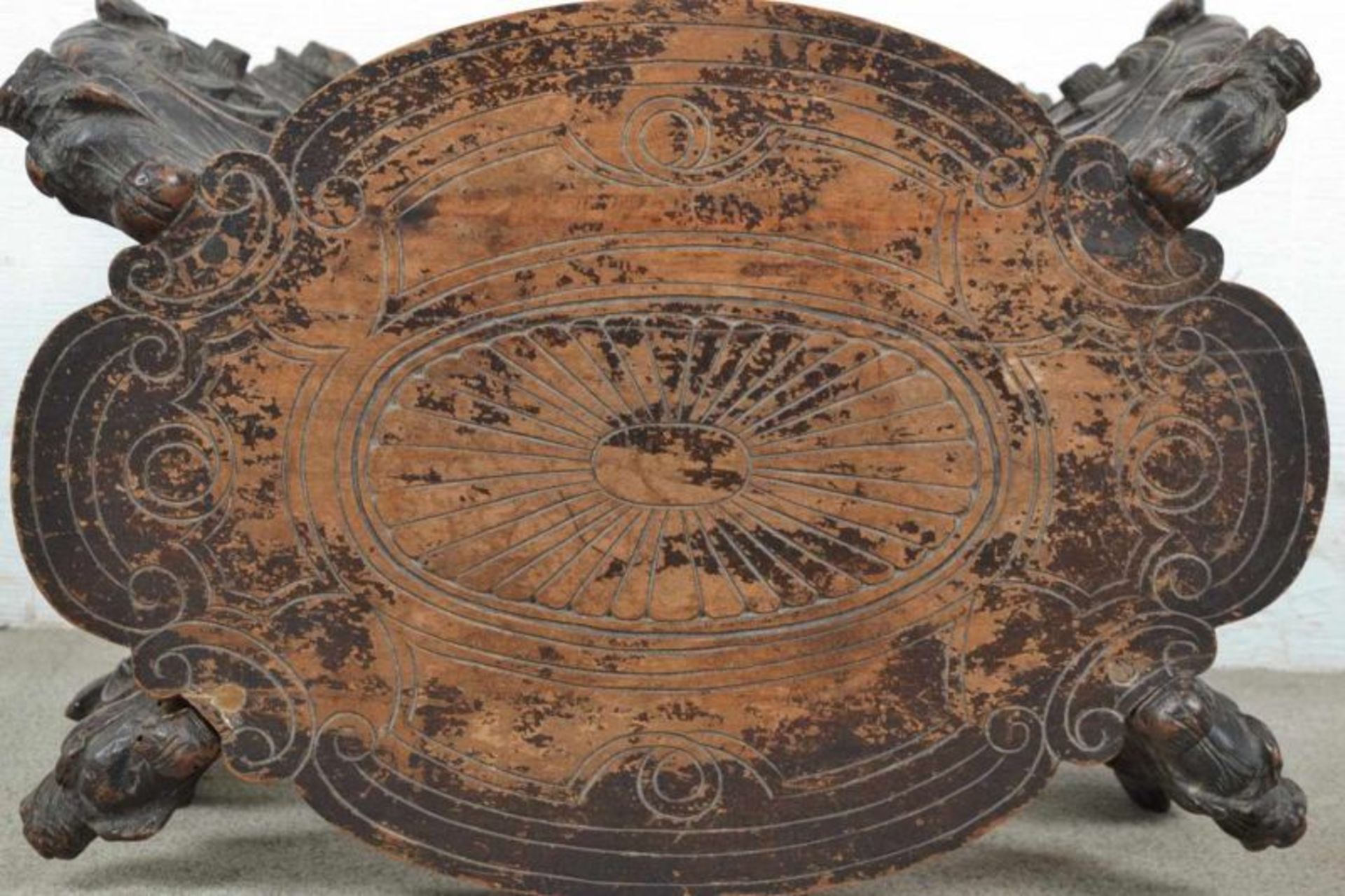 Etageren-Tischchen im Stil der italienischen Renaissance, wohl 18. oder 19. Jhd. Oppulent - Image 25 of 28