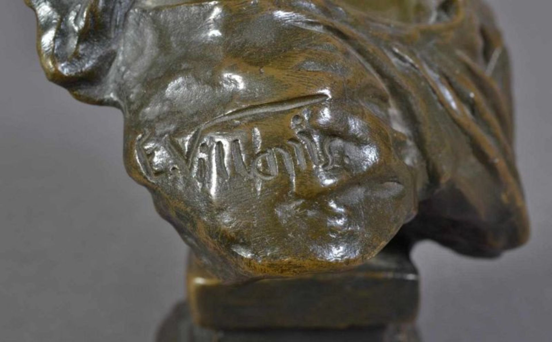 "CENDRILLON" - Aschenputtel. Bronze, dunkelbraun patiniert. Hohl gearbeitete Büste, auf der Schulter - Image 6 of 17