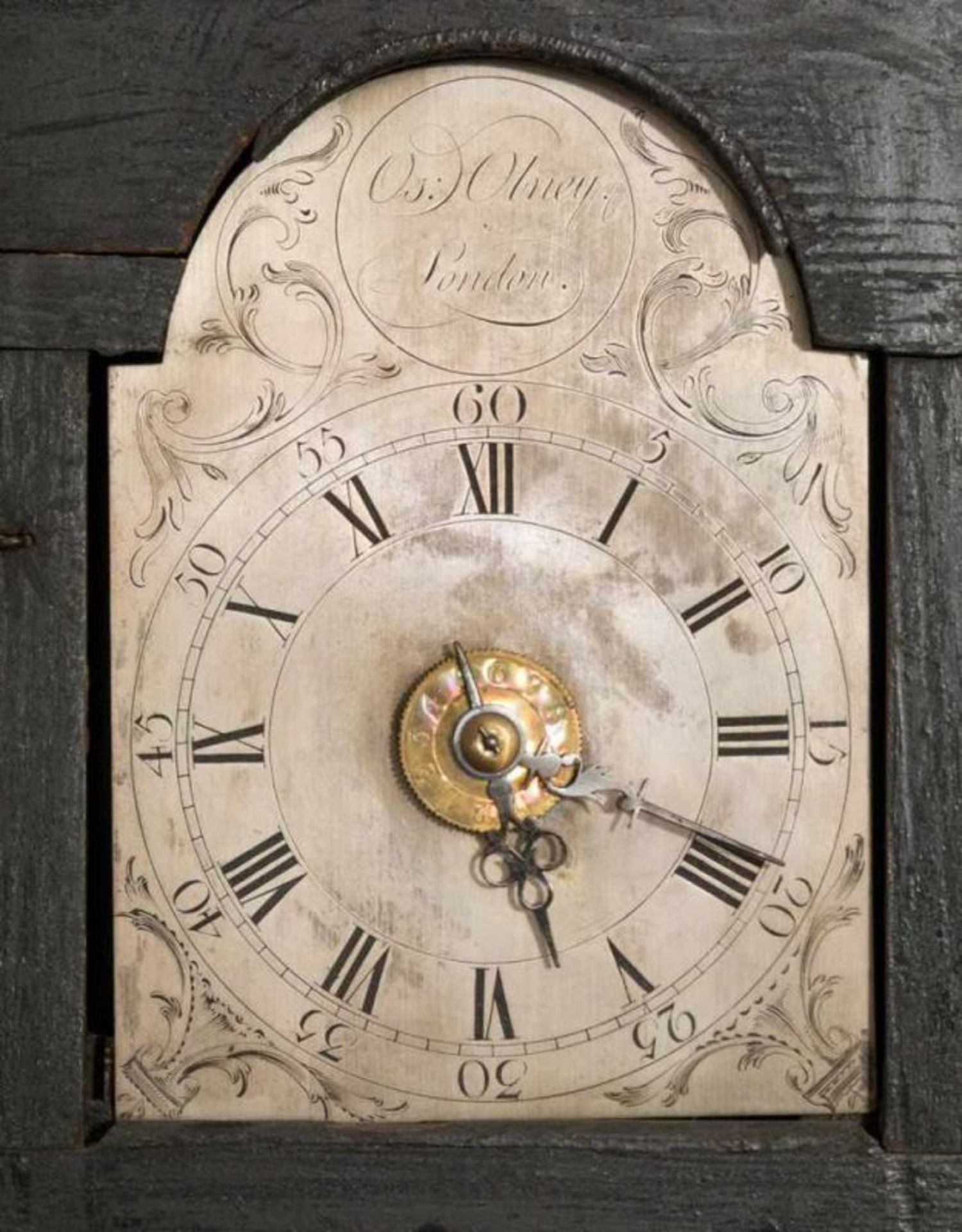 Antike Wanduhr, England 18./19. Jhd. Ziffernblatt bez. "OS Olney London". Gefasstes Nadelholzgehäuse - Image 7 of 13